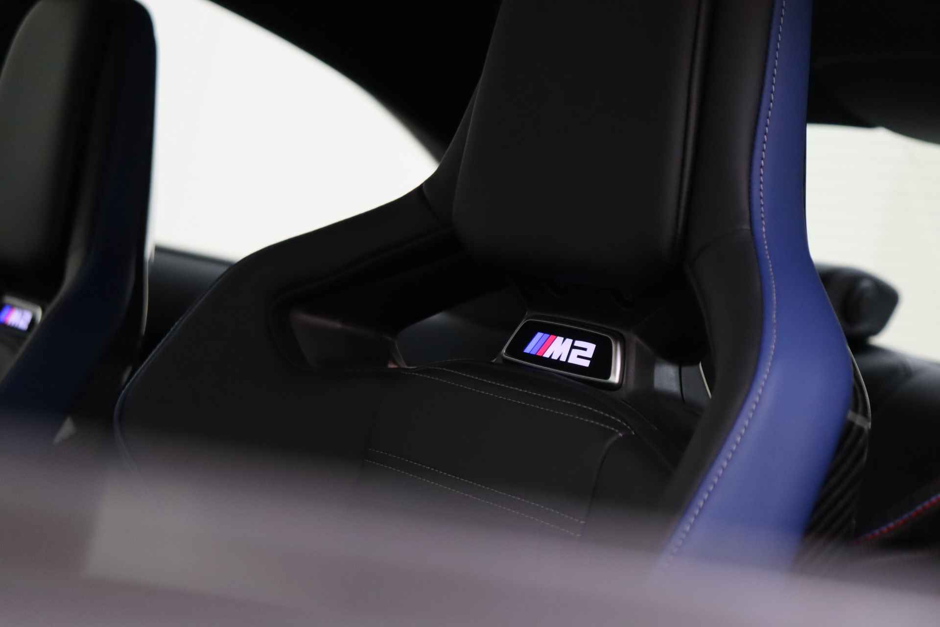 BMW 2 Serie Coupé M2 Automaat / M Carbon kuipstoelen / M Drive Professional / Stoelverwarming / Harman Kardon / M Compound remsysteem / Parking Assistant - 9/74