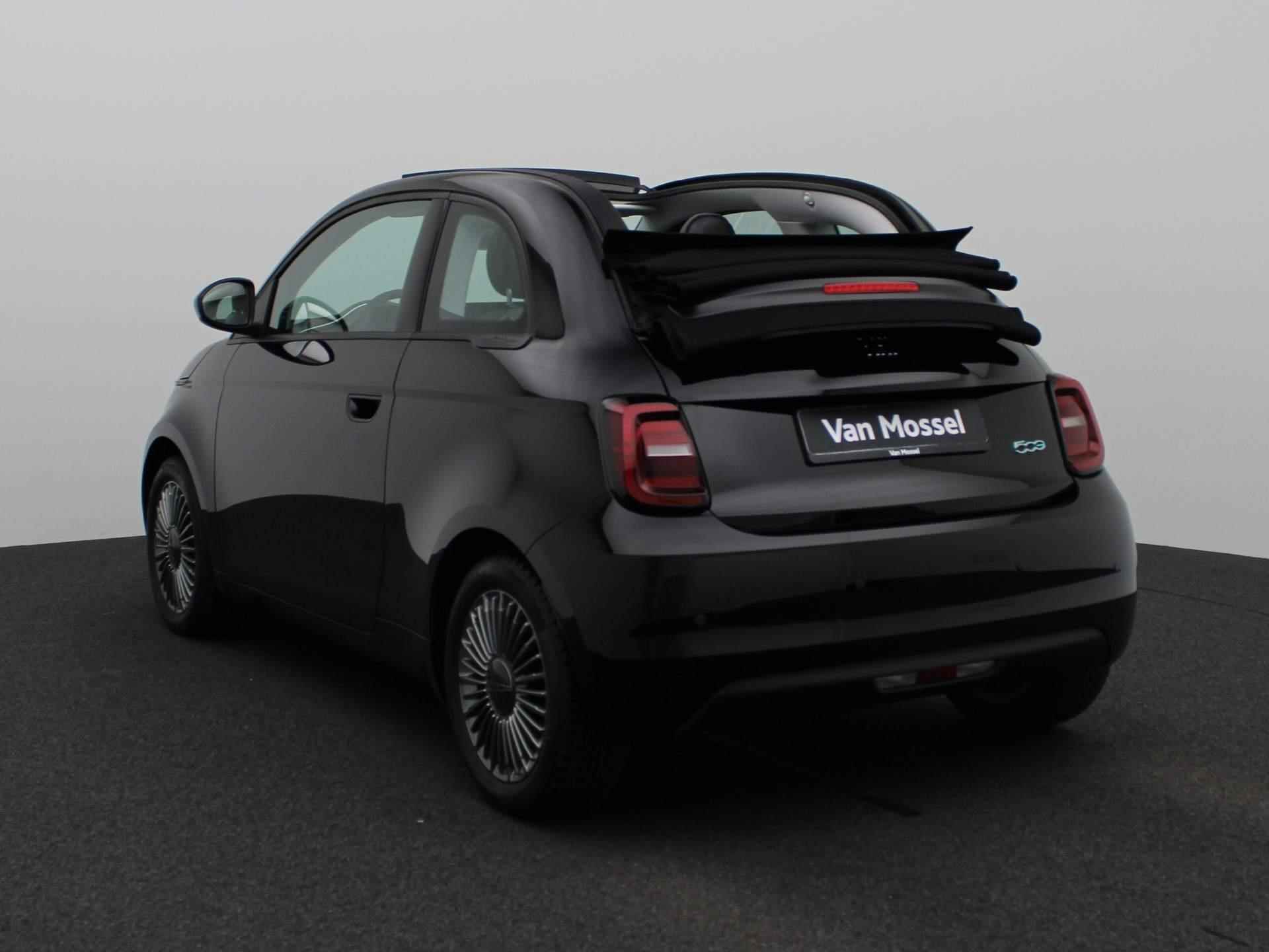 Fiat 500 C Icon 42 kWh / Navigatie / Climate Control / Parkeersensoren / 2000,- euro subsidie - 2/40