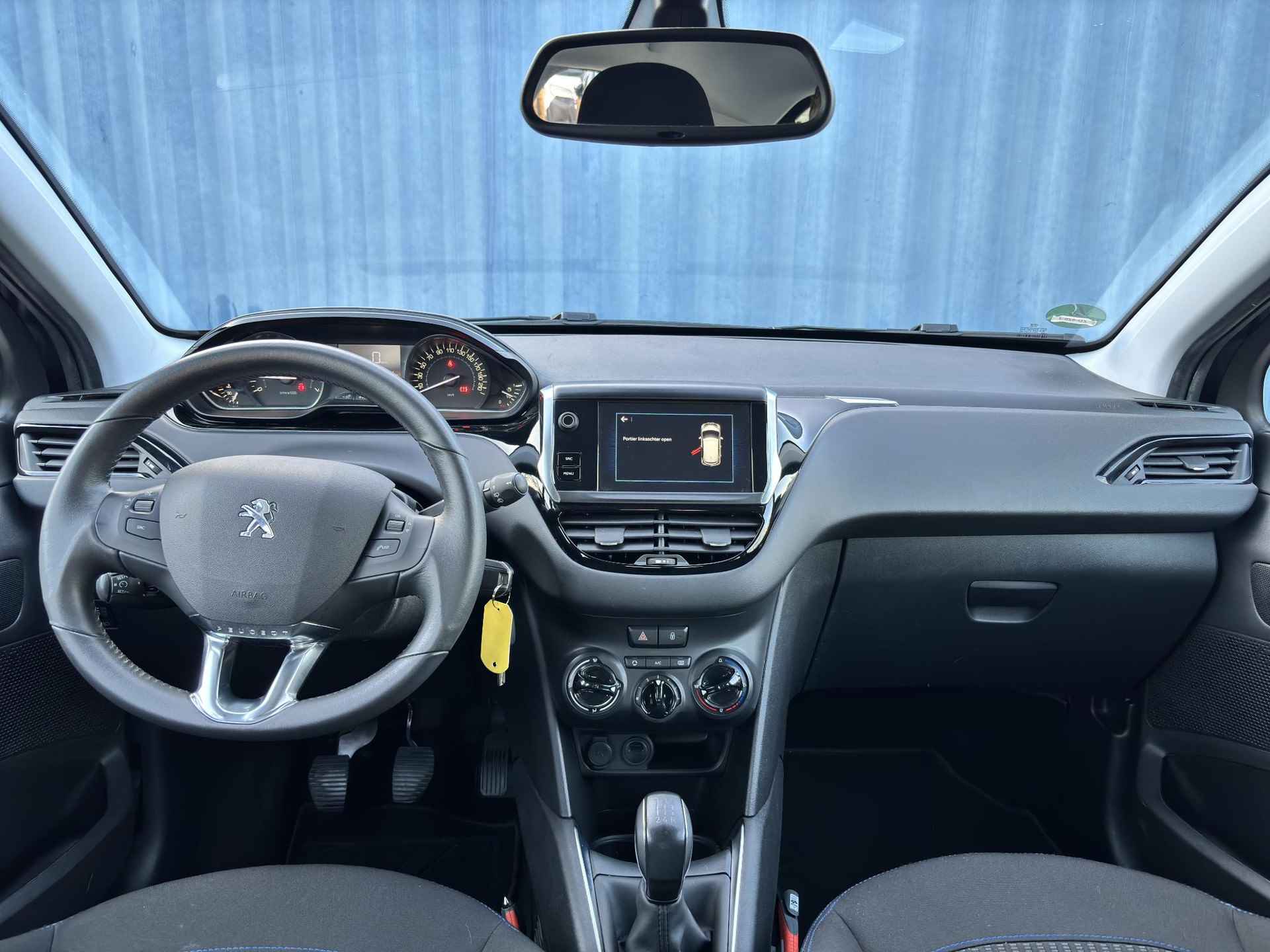 Peugeot 208 1.2 PureTech Signature Apple Carplay | Parkeersensoren Achter | Airco - 14/25