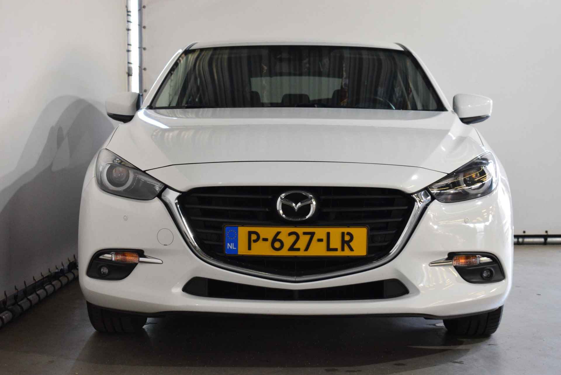 Mazda 3 2.0 SkyActiv-G 120 pk SkyLease+ HUD DISPLAY | NAVIGATIE | BLUETOOTH | PARKEERSENSOREN MET CAMERA | STOEL EN STUURVERWARMING | 102.540 KM - 4/32