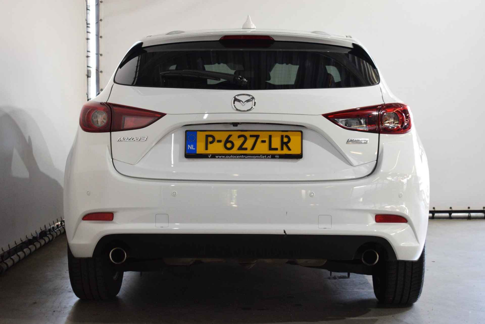 Mazda 3 2.0 SkyActiv-G 120 pk SkyLease+ HUD DISPLAY | NAVIGATIE | BLUETOOTH | PARKEERSENSOREN MET CAMERA | STOEL EN STUURVERWARMING | 102.540 KM - 5/32