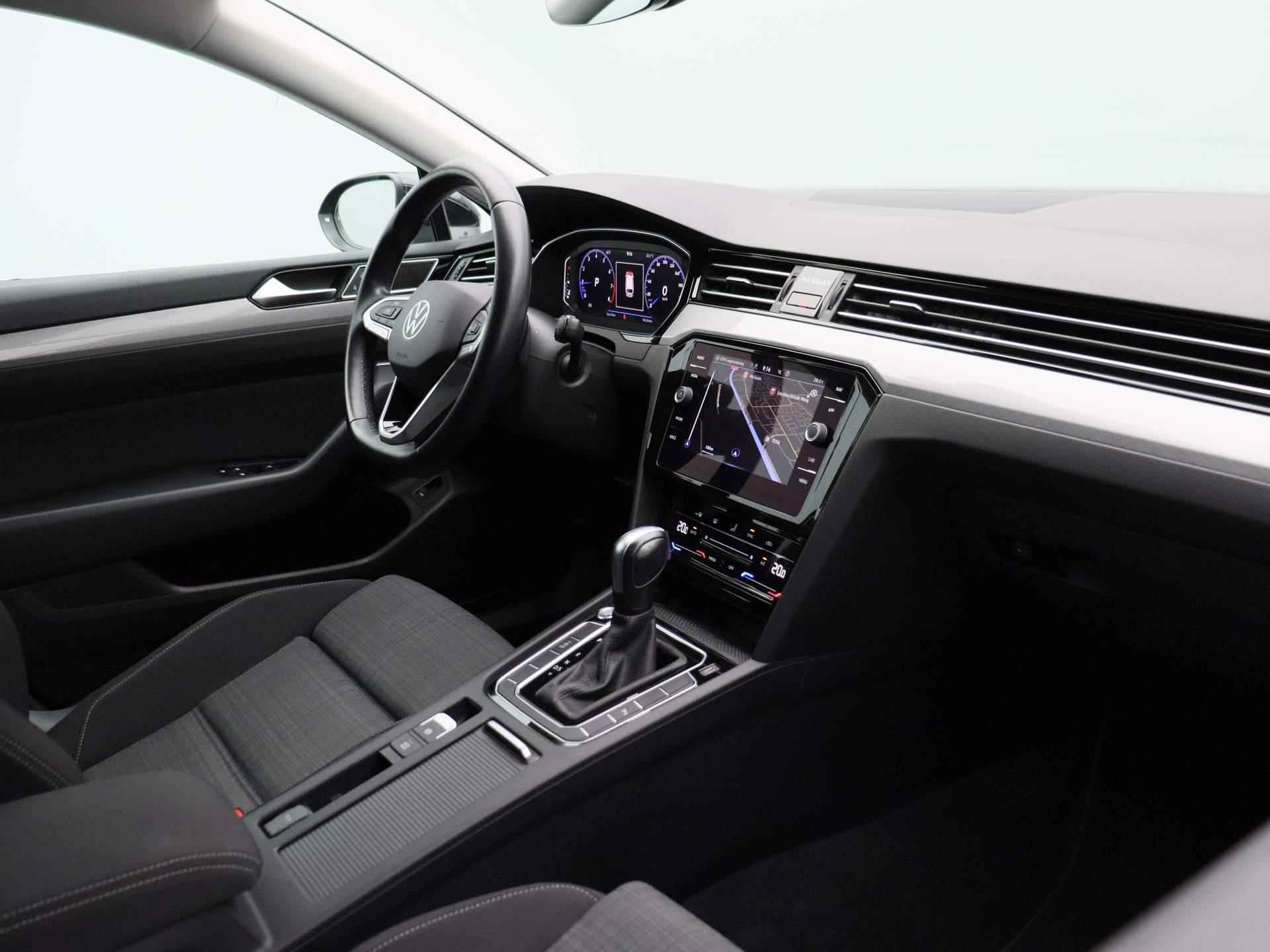 Volkswagen Passat Variant 1.5 TSI Business | Navi | Adaptive Cruise | Camera | PDC V+A | Keyless Go&Entry | LED | Virtual Cockpit | 12 Maand BOVAG Garantie! | - 35/39
