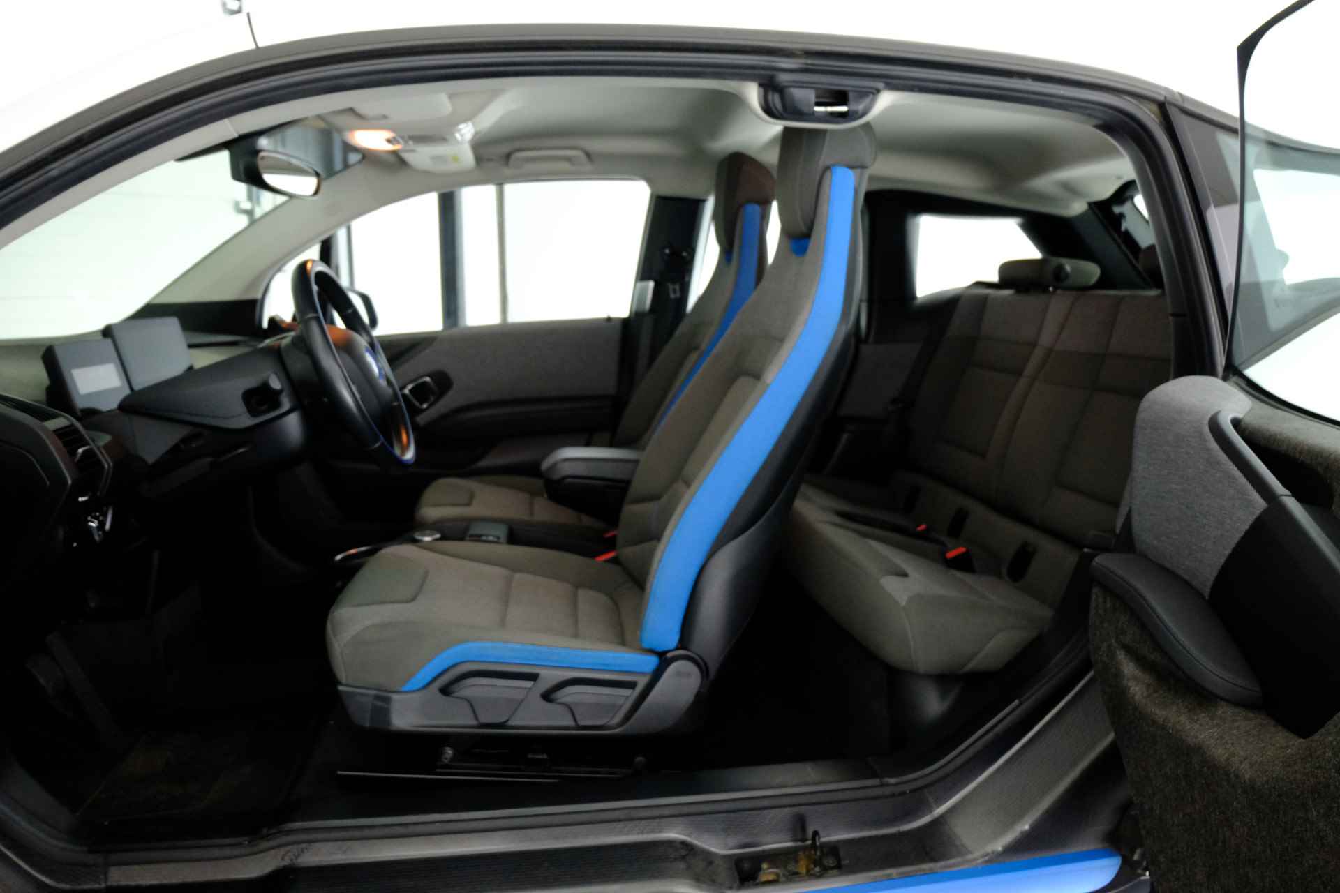 BMW i3 Basis Comfort Advance 22 kWh / SUBSIDIE / / CRUISE / CLIMA / NAVI / STOELVERW. / - 13/35