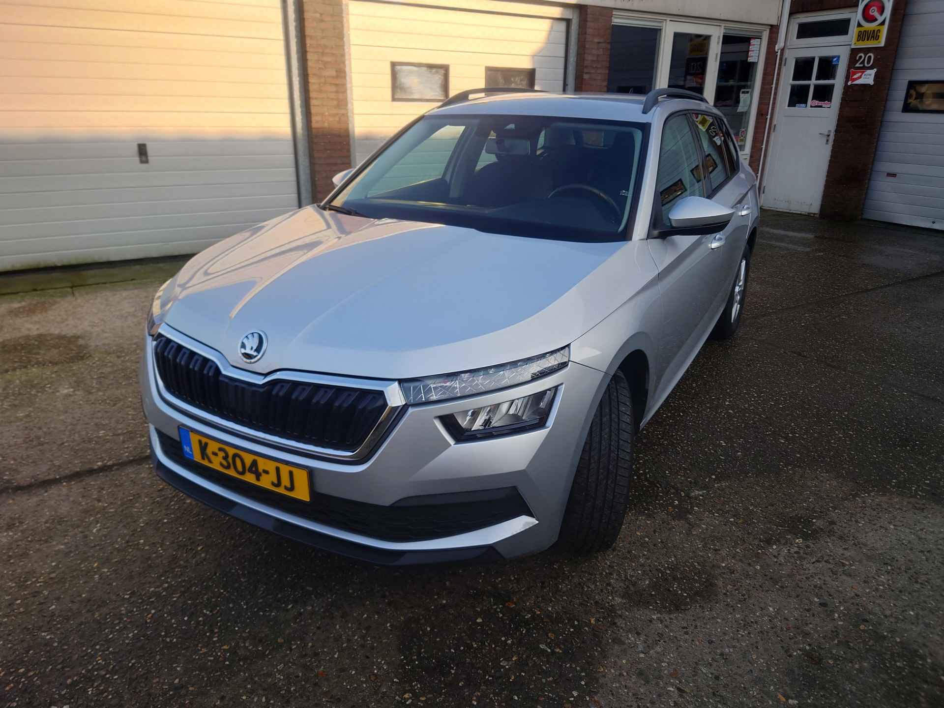 Skoda Kamiq 1.0 TSI Ambition, Eerste eigenaar, Dealer onderhouden, Carplay, Android Auto, 7000km! - 3/25