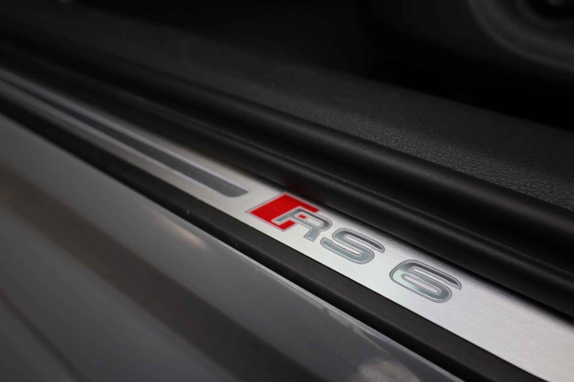 Audi RS6 Avant Performance 4.0 TFSI 445kw/607pk quattro S-tronic 8 - 51/93