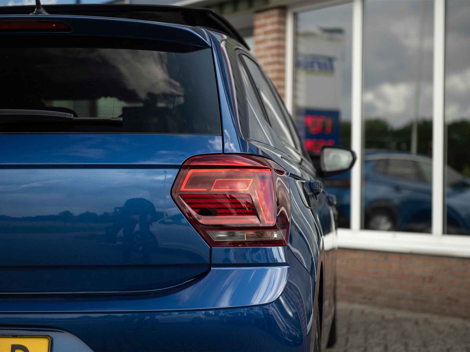 Volkswagen Polo 1.0 TSI 115pk Highline | Navi | Panoramadak | Sportonderstel Adaptief | Keyless | Sperdiff. XDS | ACC | LED | | App-connect | Spiegelpakket | Lendesteun | Alarm kl.III - 61/64