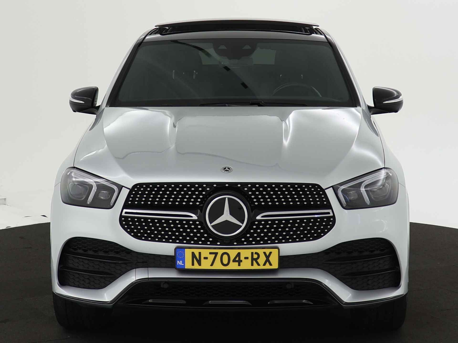 Mercedes-Benz GLE Coupé 350 e 4MATIC Premium Plus | Panoramadak | Multispaaks lichtmetalen velgen | Burmester | AIRMATIC | DISTRONIC | Navigatie | Parking support | elect bed. voorstoelen met memory | Trekhaak | Inclusief 24 maanden Mercedes-Benz Certified garantie voor Europa. - 28/46