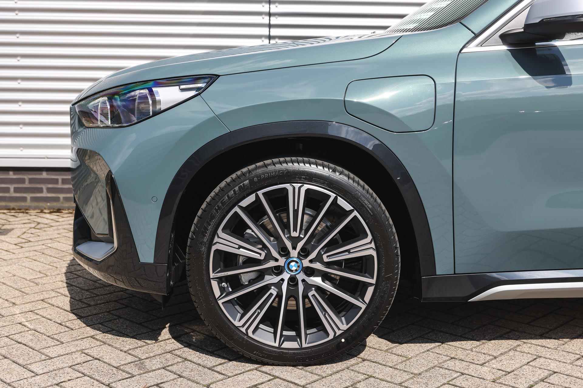 BMW X1 xDrive30e High Executive xLine Automaat / Panoramadak / Trekhaak / Sportstoelen / Adaptieve LED / M Adaptief onderstel / Parking Assistant Plus / Head-Up / Comfort Access - 5/26
