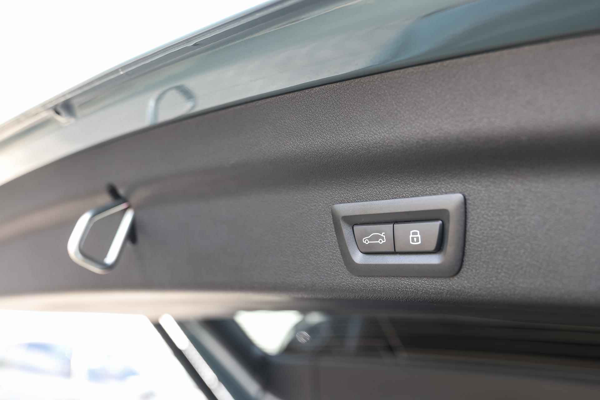 BMW X1 xDrive30e High Executive xLine Automaat / Panoramadak / Trekhaak / Sportstoelen / Adaptieve LED / M Adaptief onderstel / Parking Assistant Plus / Head-Up / Comfort Access - 26/26