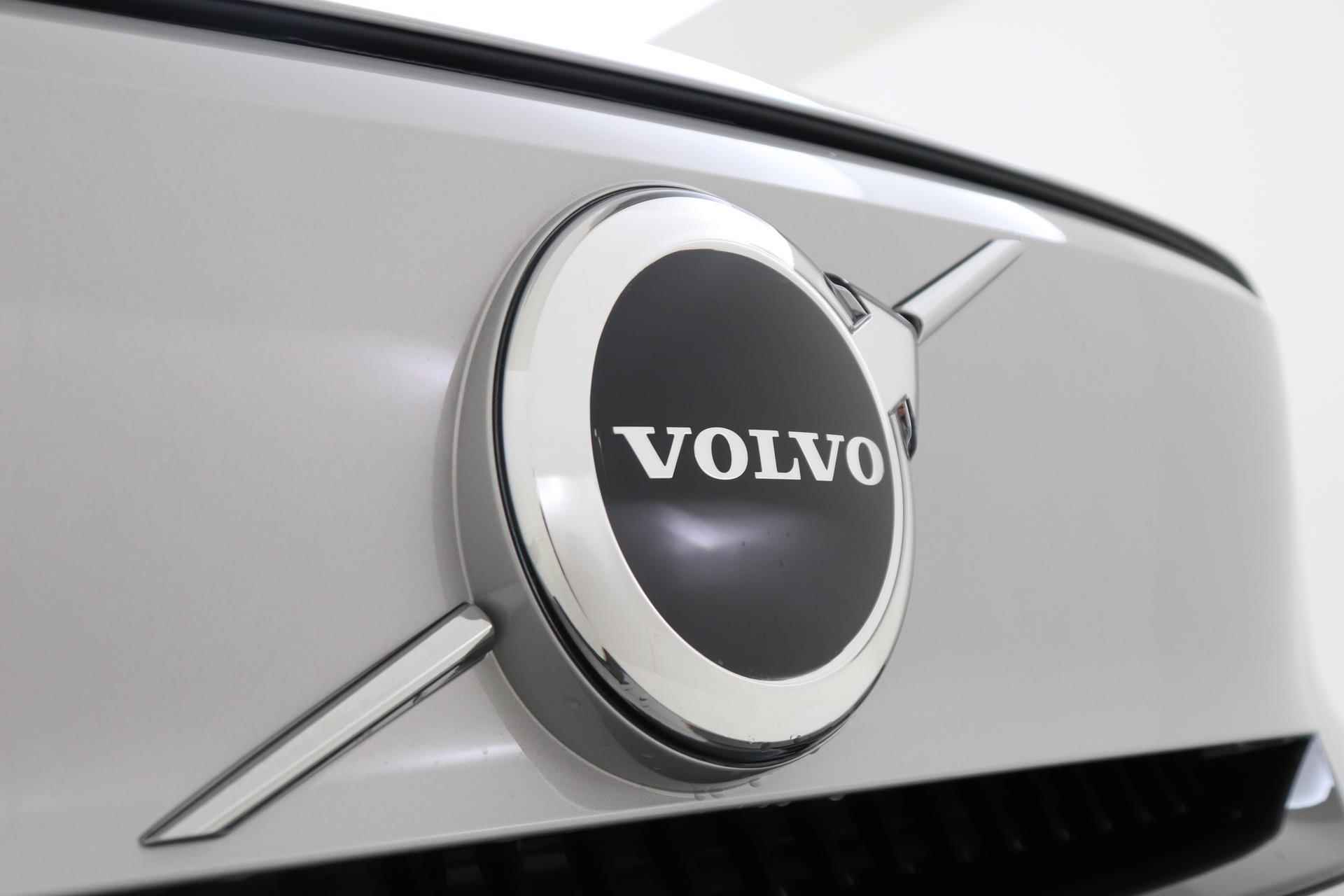 Volvo XC40 Single Motor Essential 69 kWh - 26/37
