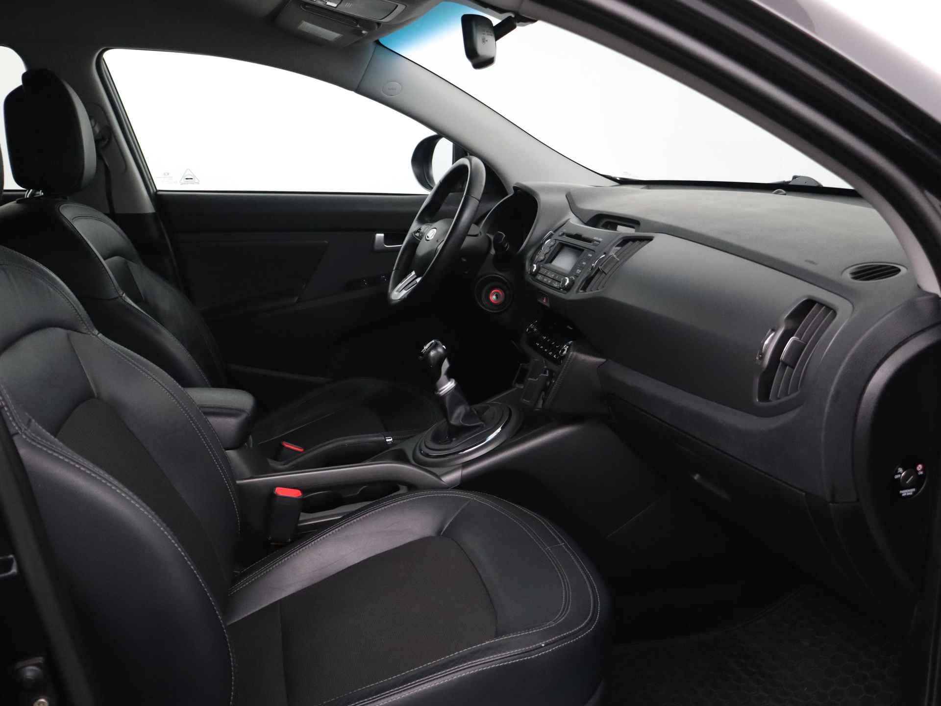 Kia Sportage 1.6 GDI X-ecutive Plus Pack | Parkeersensoren | USB | Cruise Control | Airco | - 28/39