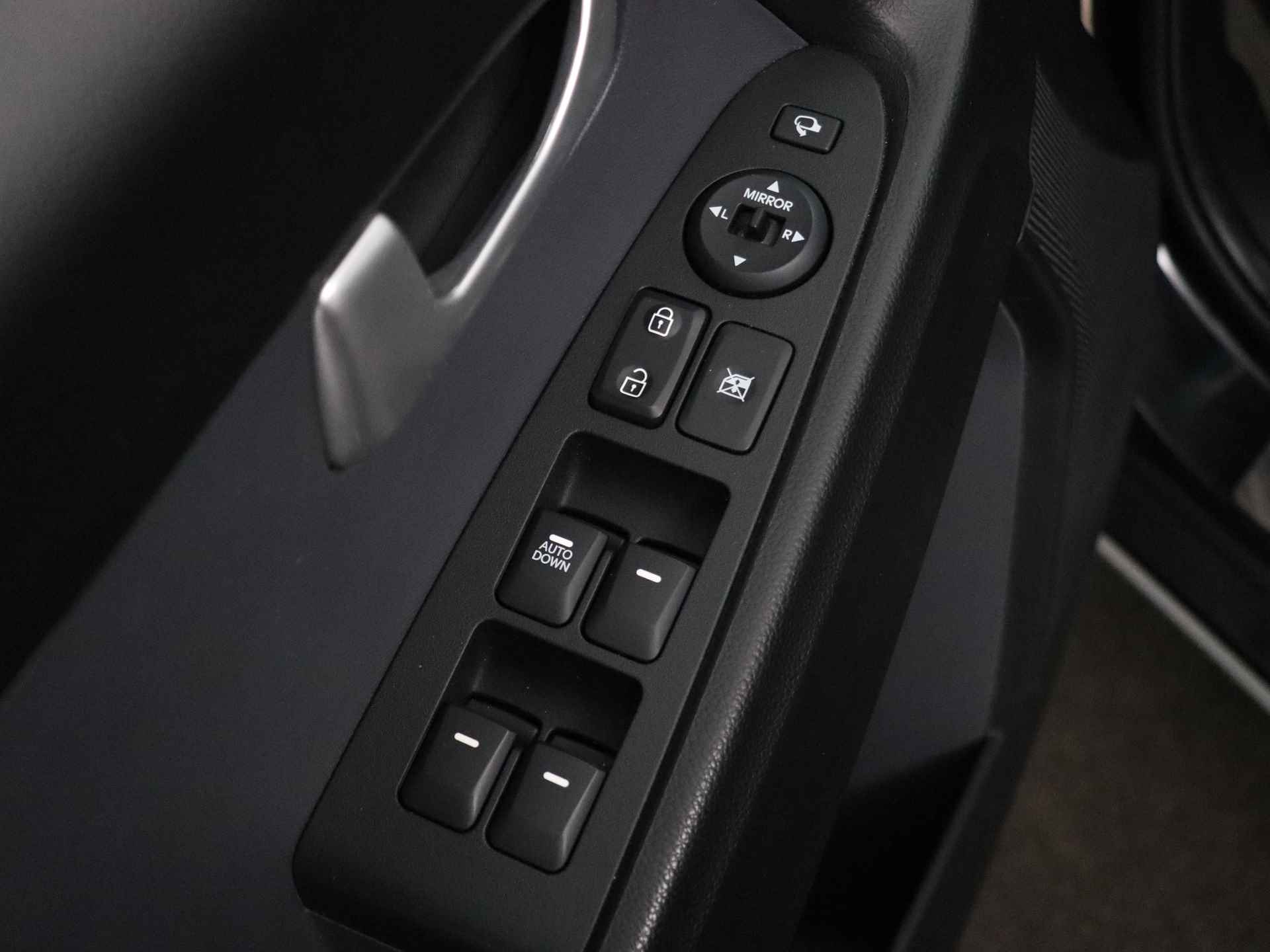 Kia Sportage 1.6 GDI X-ecutive Plus Pack | Parkeersensoren | USB | Cruise Control | Airco | - 30/39