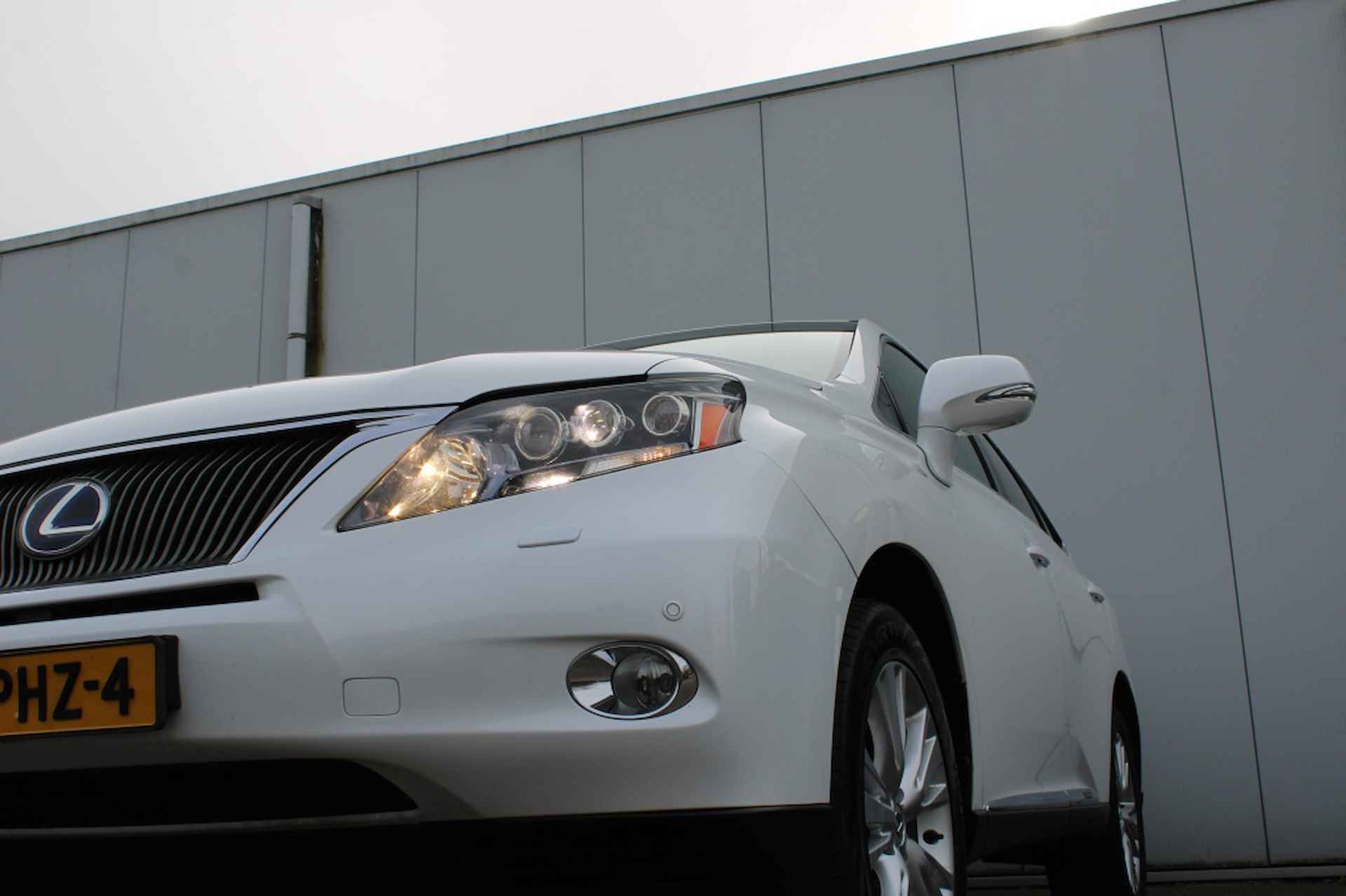 Lexus RX 450h 2WD Preference Pro - 10/41