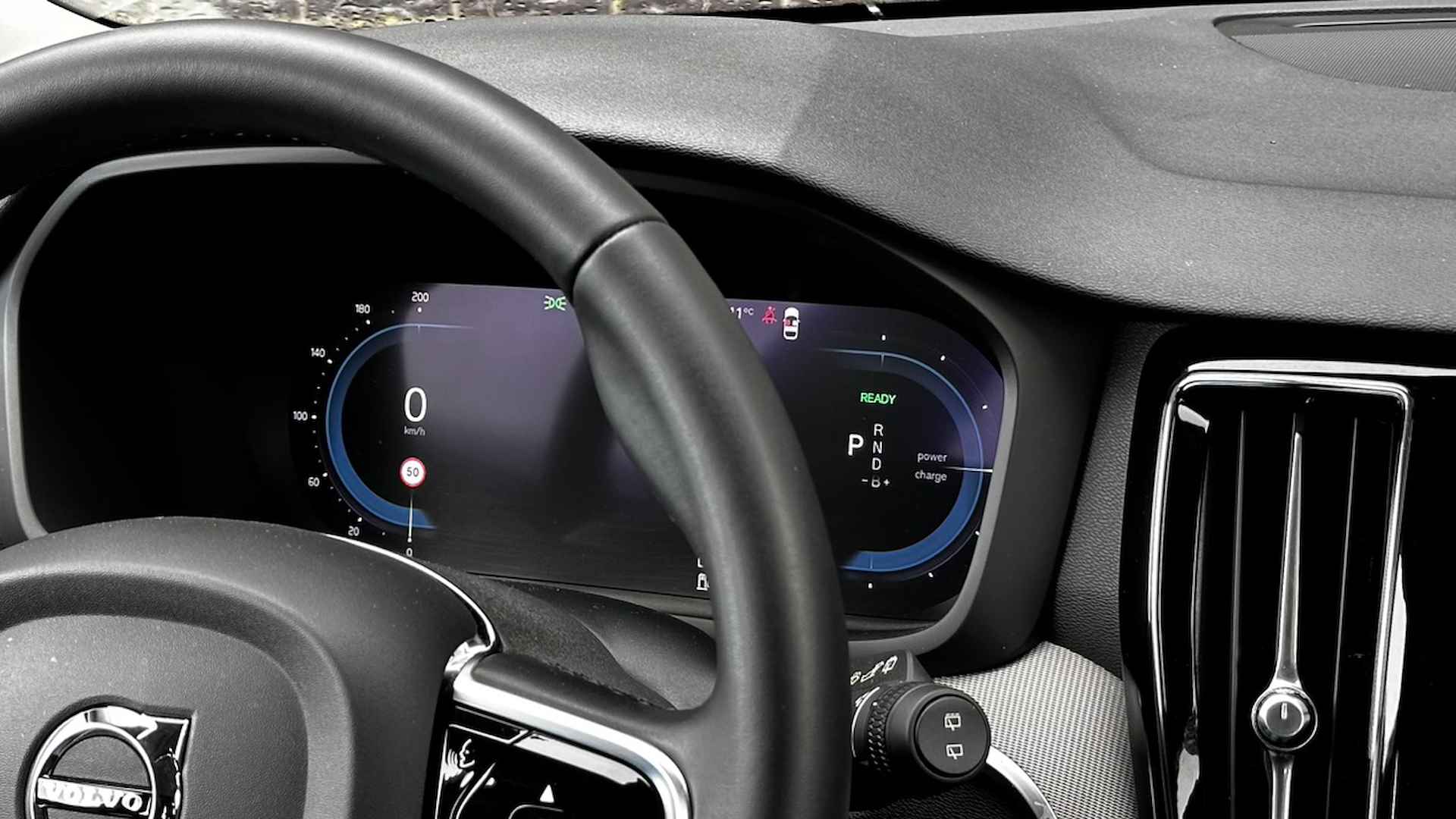 Volvo V60 2.0 T6 Recharge AWD Plus Dark | Camera | Adaptive Cruise Control | DAB+ | Google Maps - 7/48