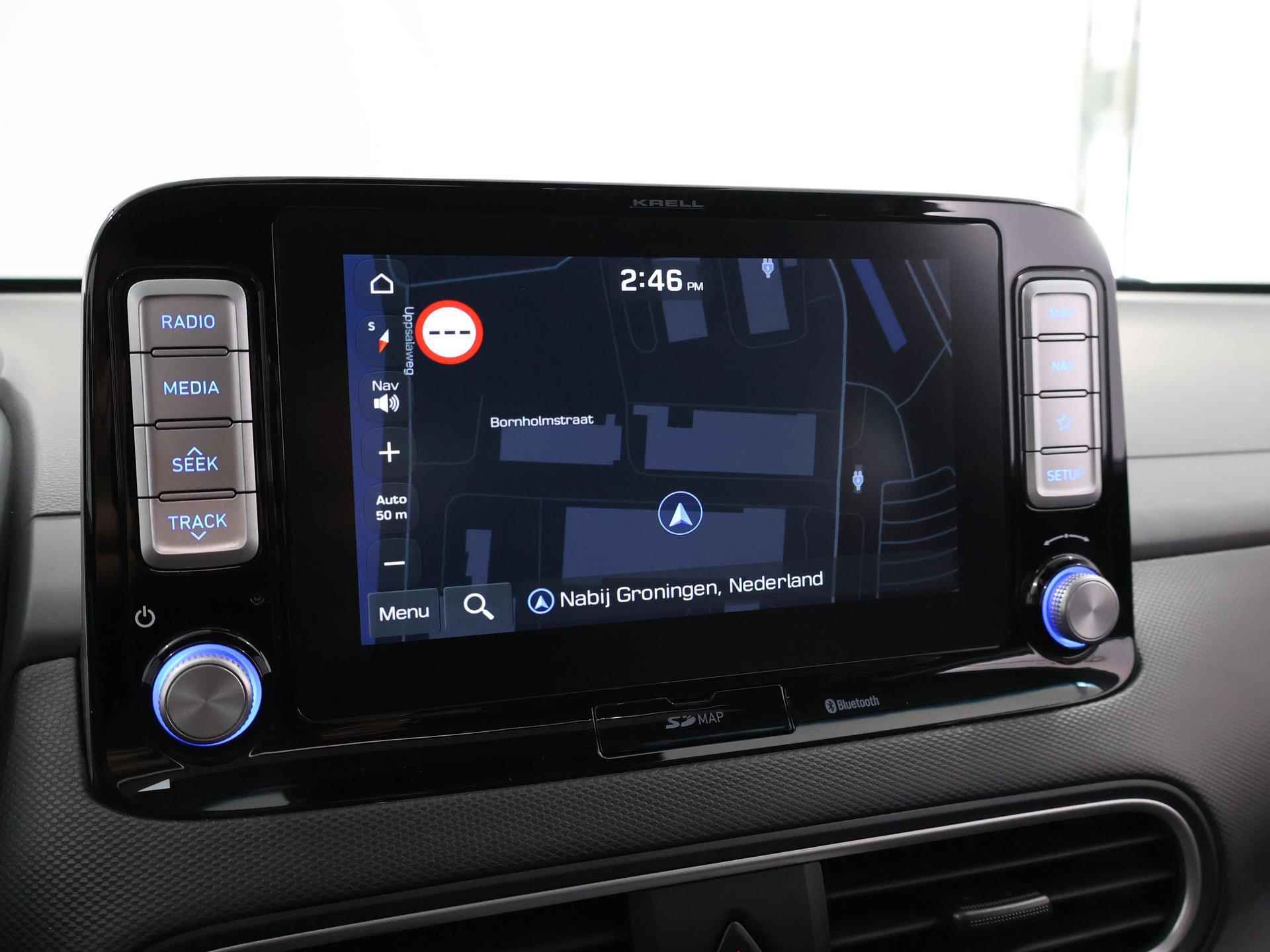 Hyundai Kona EV Premium 64 kWh | Schuif/Kantel dak | Navigatie | Camera | Stoelverwarming/Koeling | HUD | Lederen bekleding | Ele. verstelbare stoelen | Apple CarPlay | Krell Audio | - 15/48