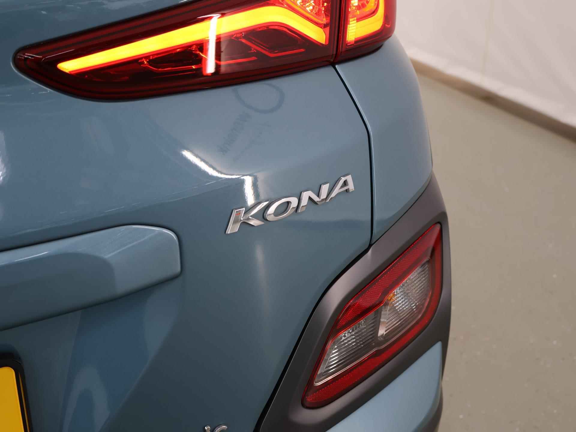 Hyundai Kona EV Premium 64 kWh | Schuif/Kantel dak | Navigatie | Camera | Stoelverwarming/Koeling | HUD | Lederen bekleding | Ele. verstelbare stoelen | Apple CarPlay | Krell Audio | - 44/48
