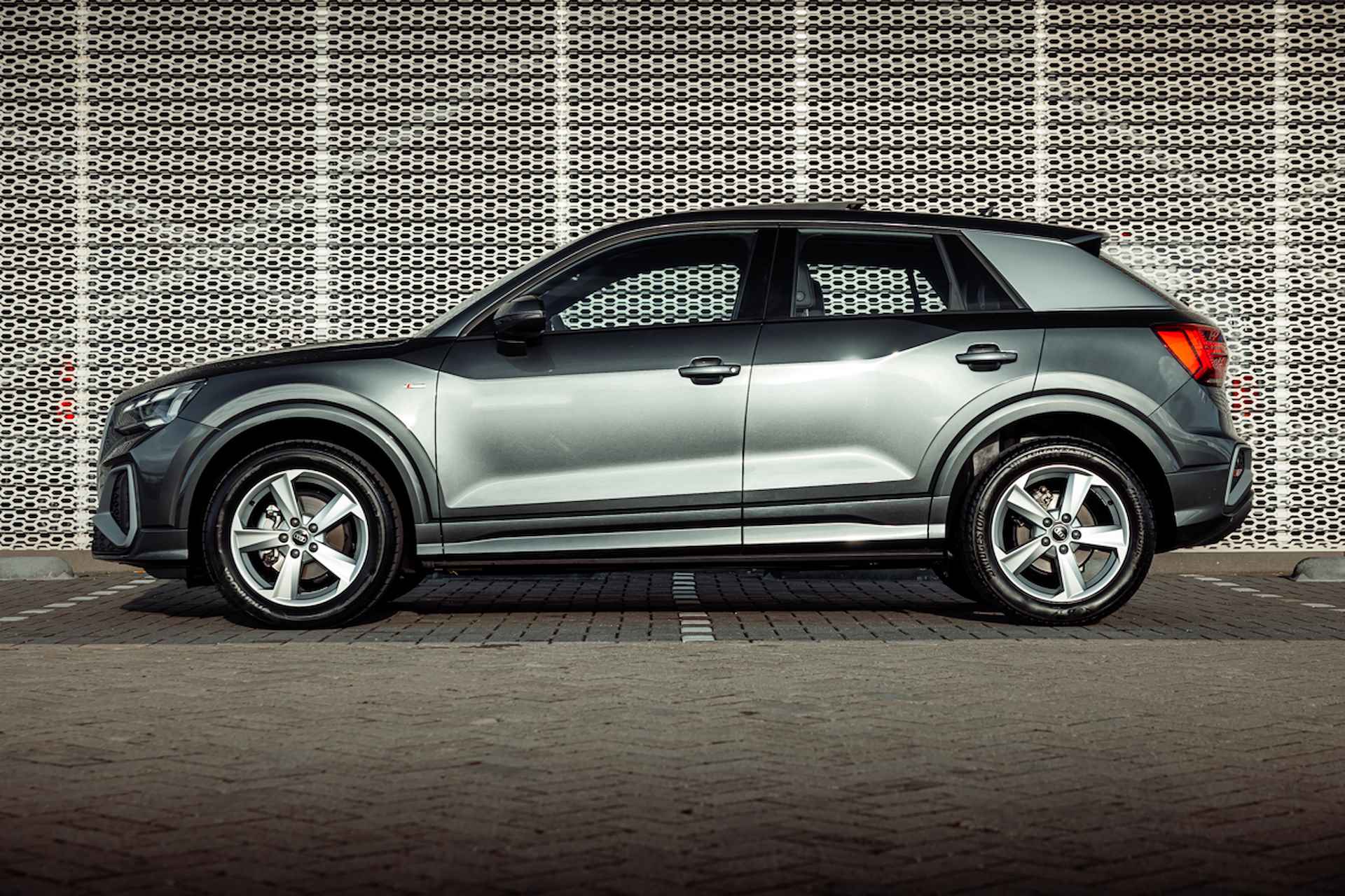 Audi Q2 35 TFSI 150pk s-tronic S Edition | Panoramadak | Matrix | Climate control - 3/32