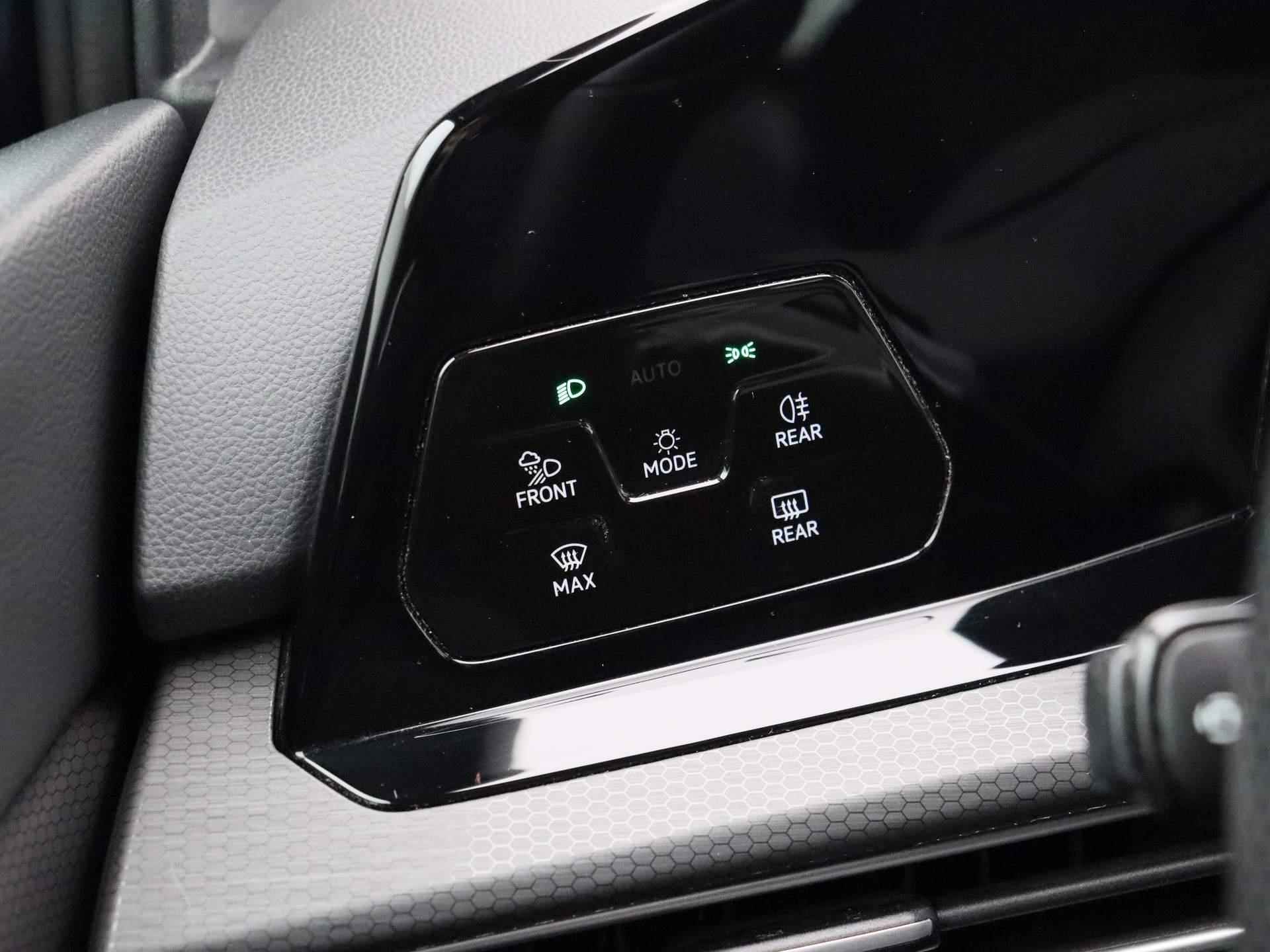 Volkswagen Golf 1.4 eHybrid GTE 245 PK | Automaat | Navigatie | Adaptive Cruise Control | Climate Control | Stoelverwarming | Parkeersensoren | Virtual Cockpit | Rijprofielen | LED | Lichtmetalen velgen | - 25/43