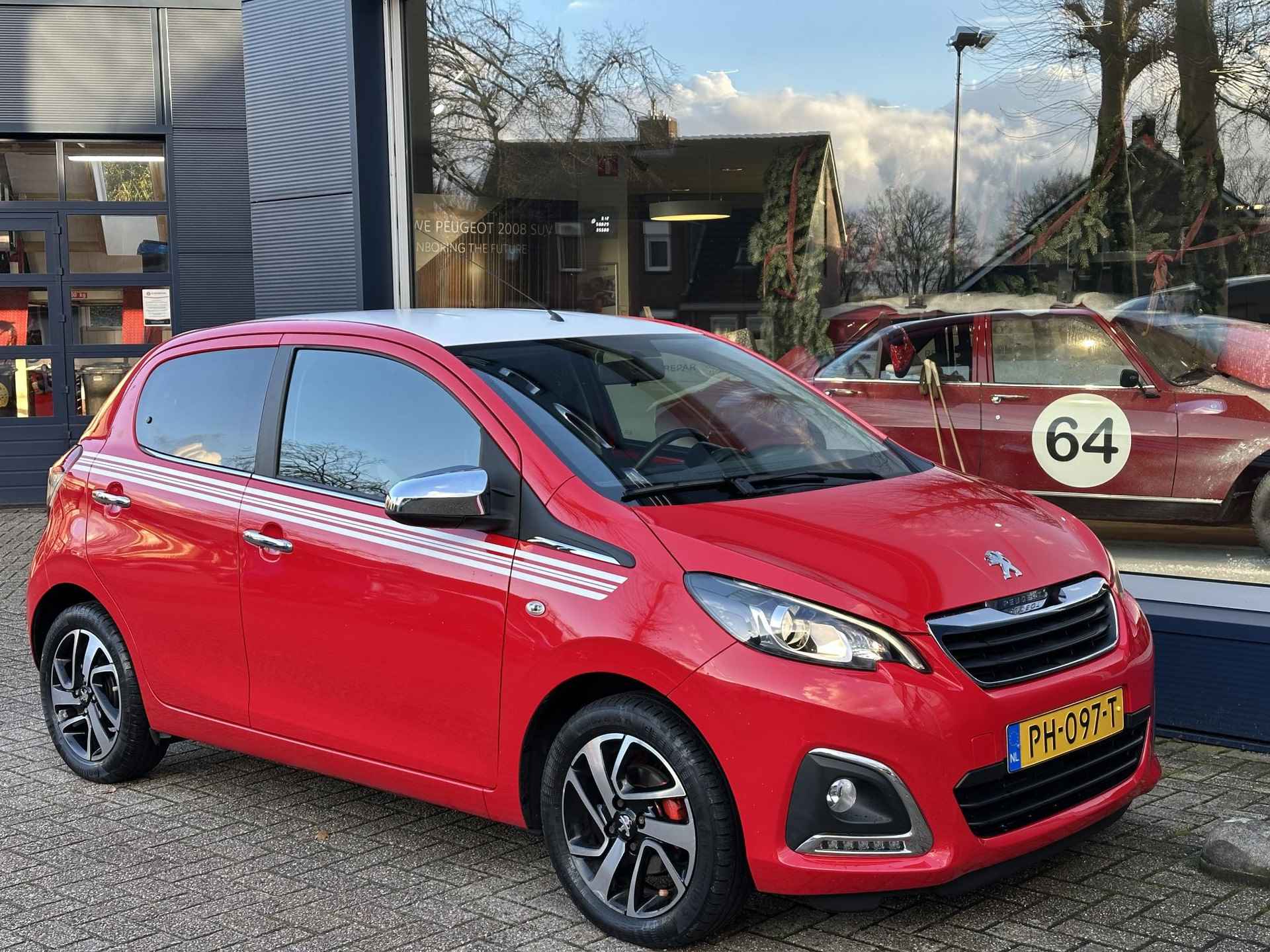 Peugeot 108 1.0 e-VTi Collection | Meest Complete Uitvoering | Wit Dak | Climate Control | Lichtmetalen Velgen | Achteruitrijcamera | 5-Deurs | Privacy Glas | Mistlampen | LED Dagrijdverlichting | Radio - Aux - USB - Bluetooth | - 8/40