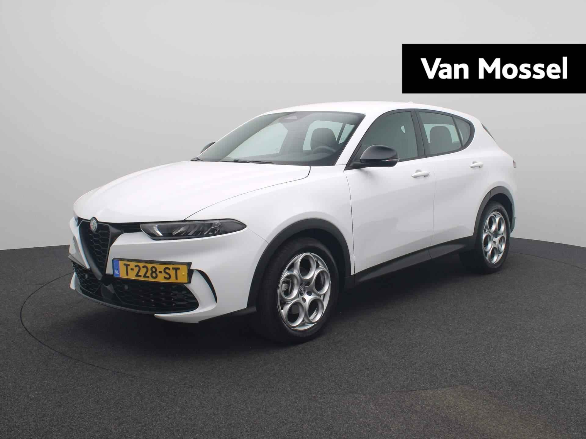 Alfa Romeo Tonale 1.5T Hybrid Sprint | Navigatie | Climate control| Parkeersensoren | Apple carplay / Android auto - 1/30