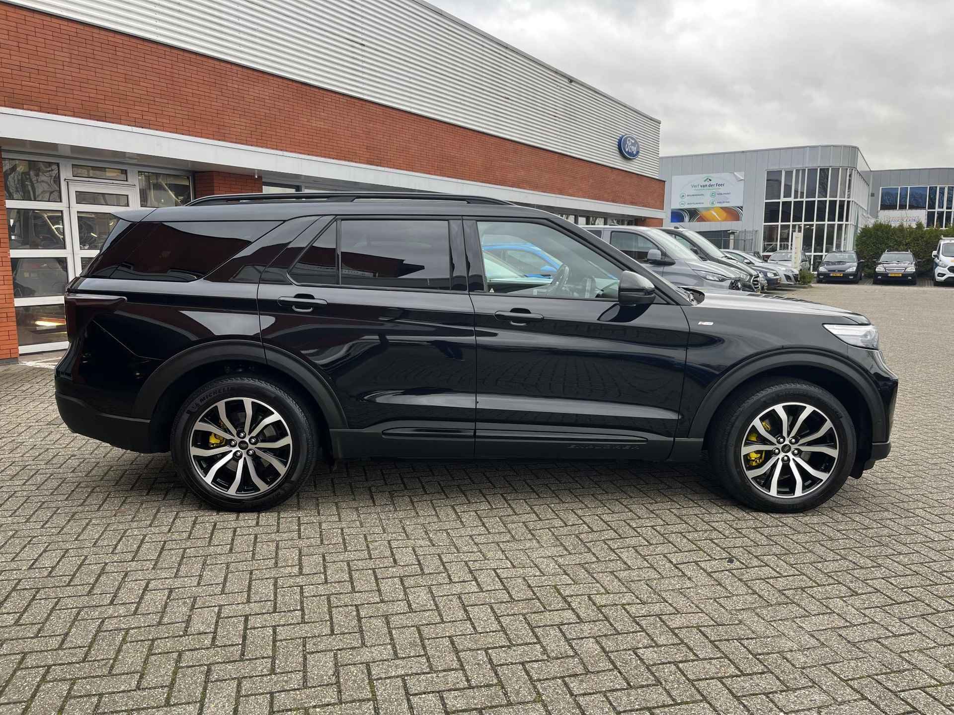 Ford Explorer 3.0 V6 EcoBoost PHEV ST-Line TREKHAAK - 8/36