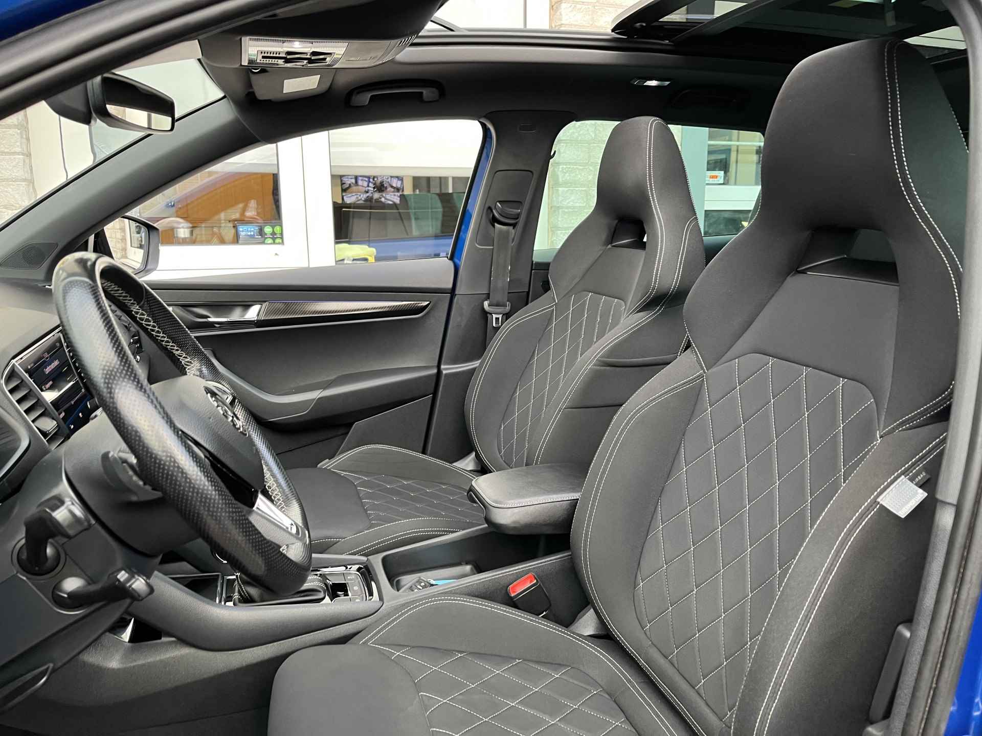 Škoda Karoq 1.5 TSI ACT Sportline Business / AUTOMAAT/ TREKHAAK/ PANO/ DCC/ CANTON AUDIO/ CAMERA/ PARK. SENSOREN/ LED/ DODE HOEK/ KEYLESS/ VIRTUAL COCKPIT/ STOEL VERWARM./ ADAPT. CRUISE/ APP CONNECT/ NAVI/ CLIMA/ DAB/ - 9/47