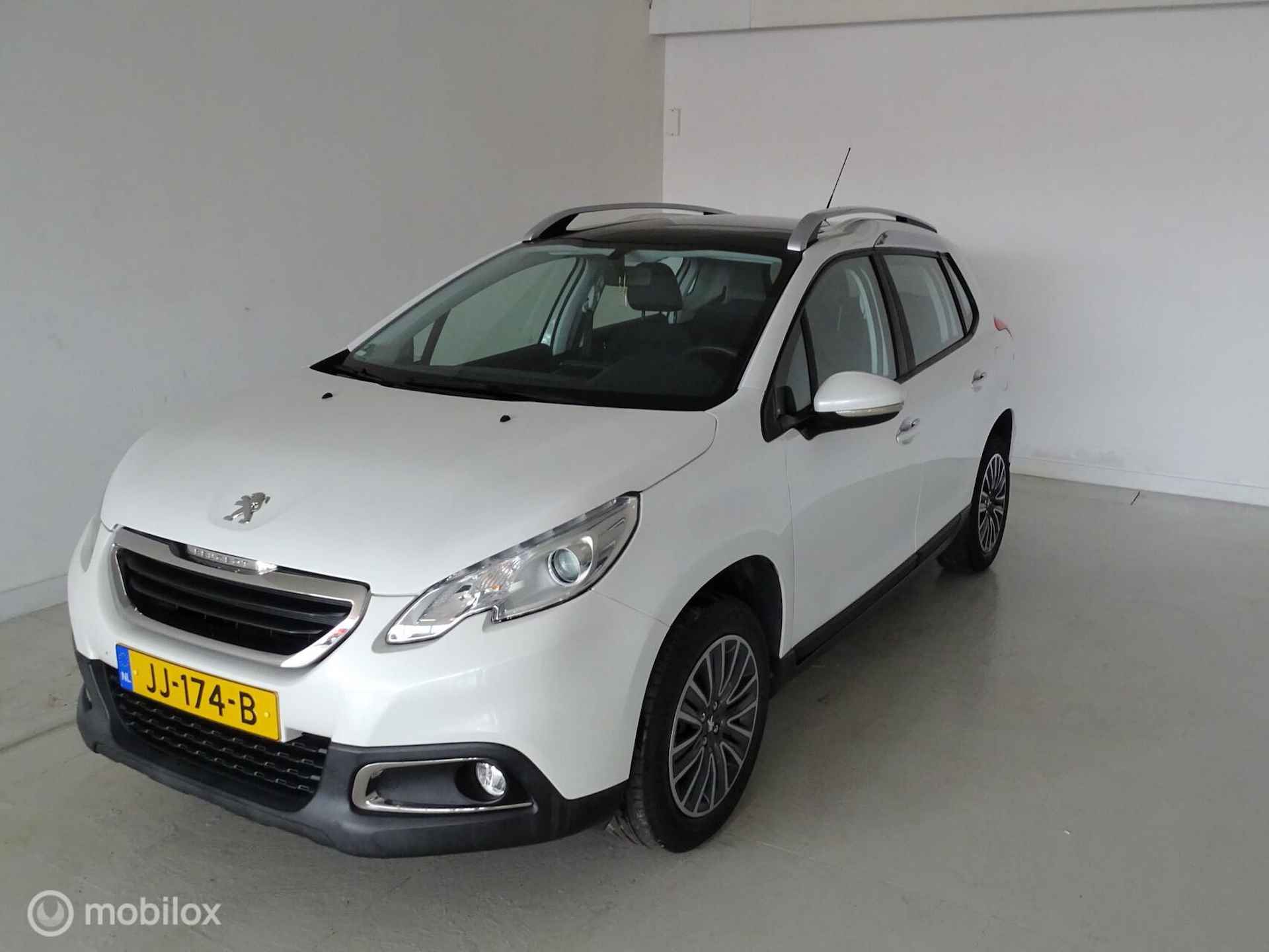 Peugeot 2008 Blue Lion NAV|Panorama|Cruise Control - 16/16