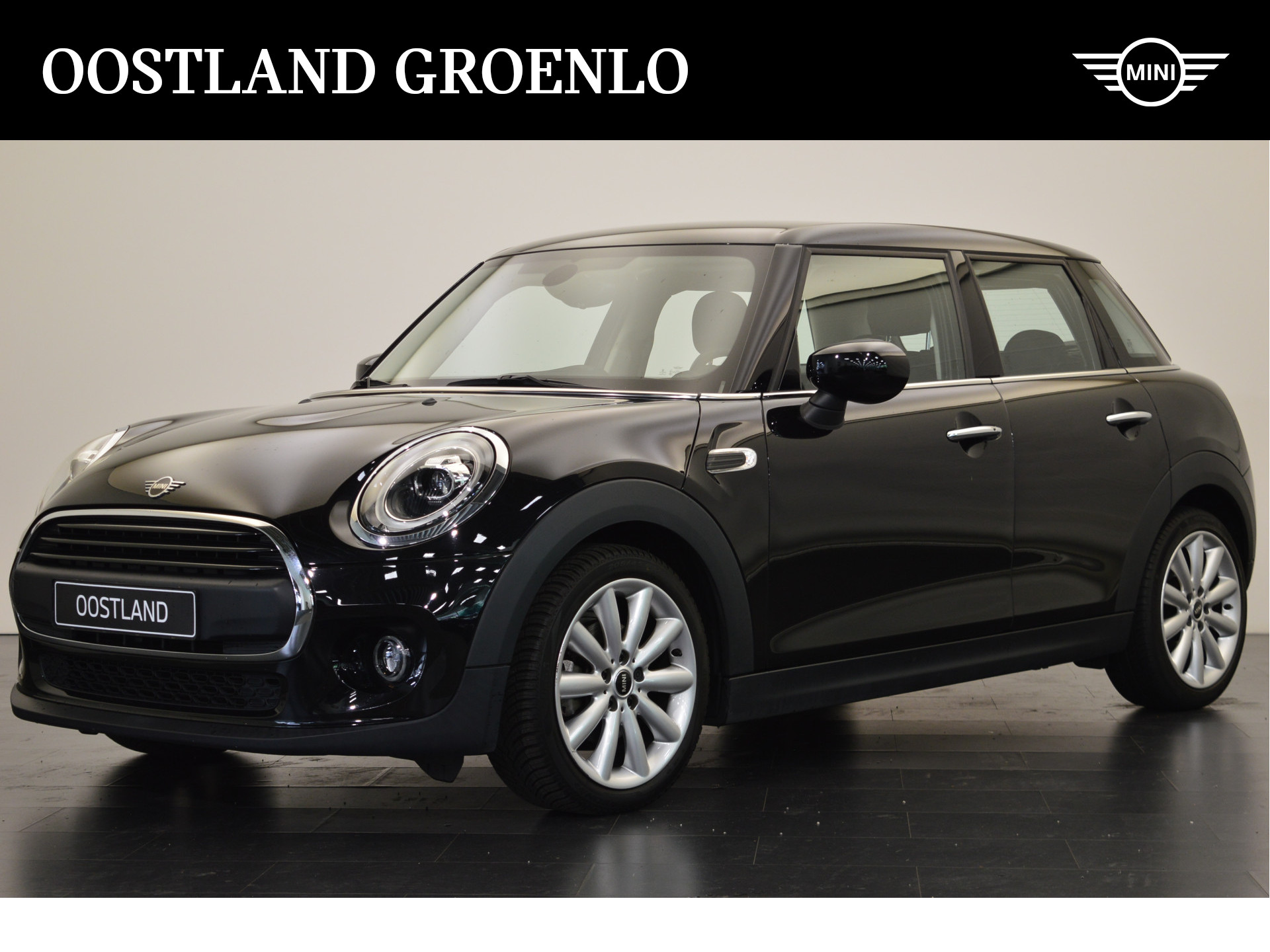 MINI Hatchback One Pepper Automaat / Comfort Access / PDC achter / Cruise Control / LED / Navigatie / Airconditioning