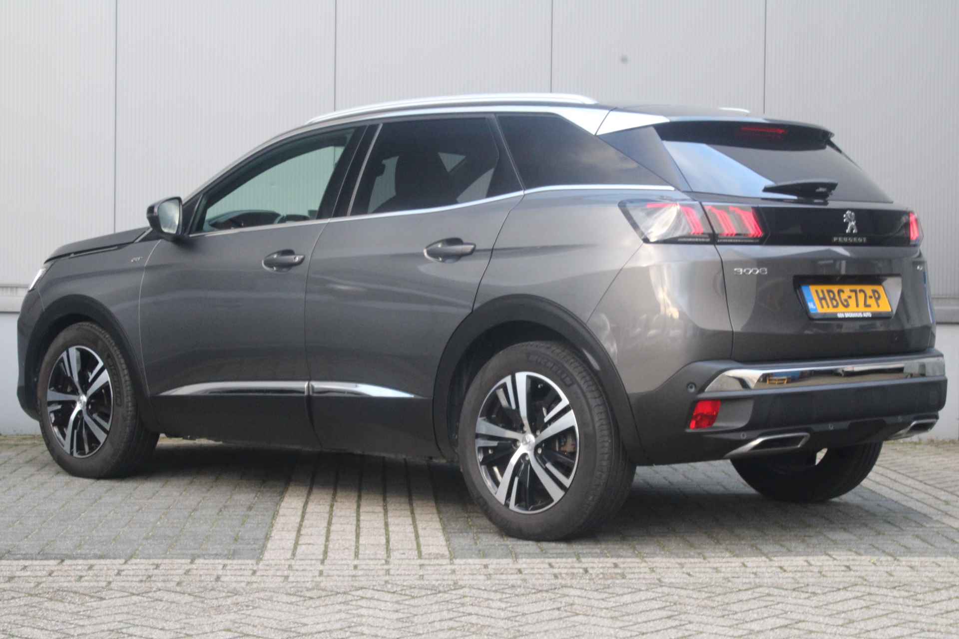 Peugeot 3008 1.6 Turbo 180-PK GT EAT8 AUTOMAAT PARKEERCAMERA | STOELVERWARMING | NAVI | DAB+ | KEYLESS ENTRY - 8/27