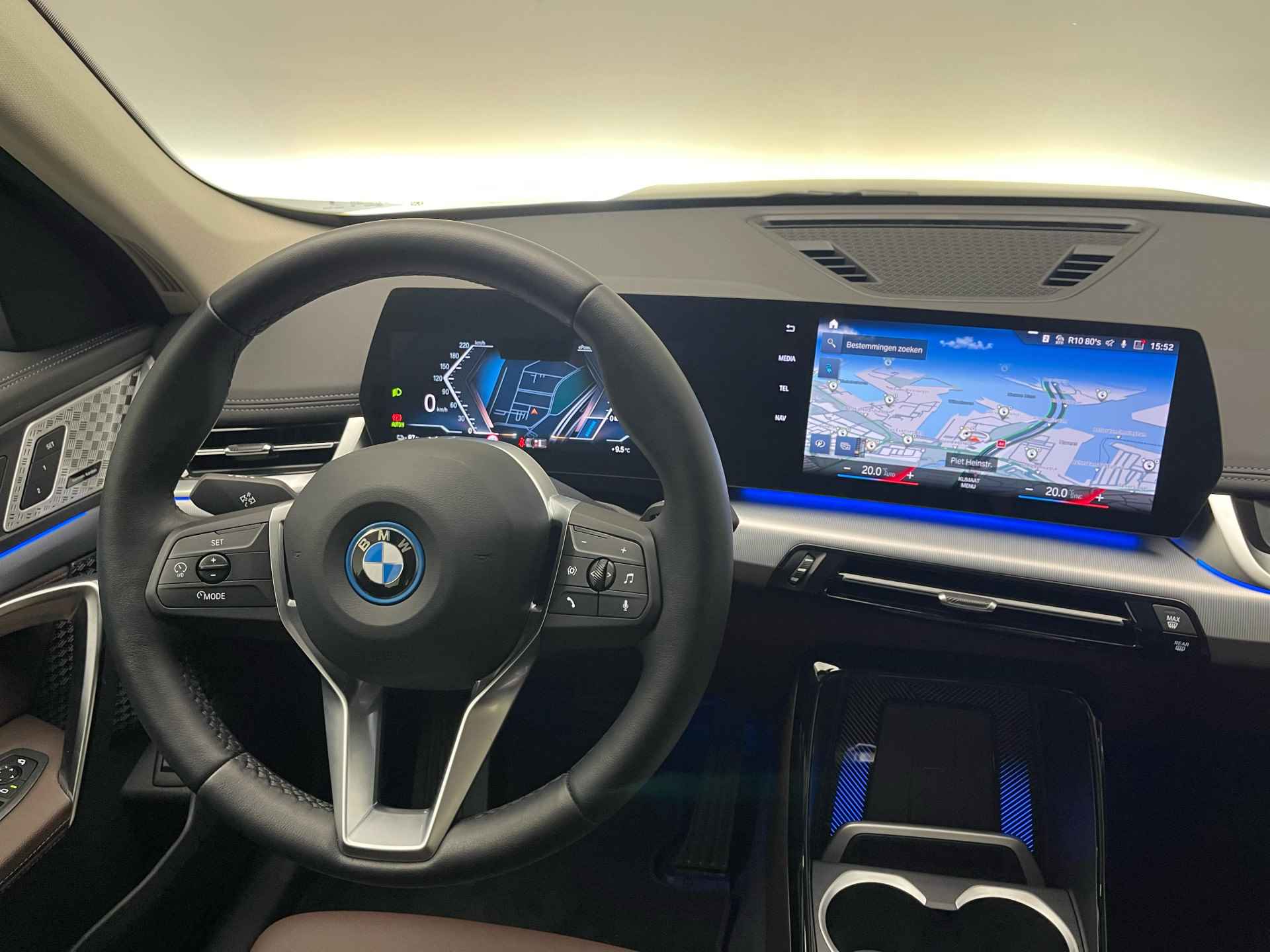 BMW iX1 xDrive30 Launch Edition 67 kWh - 3/23