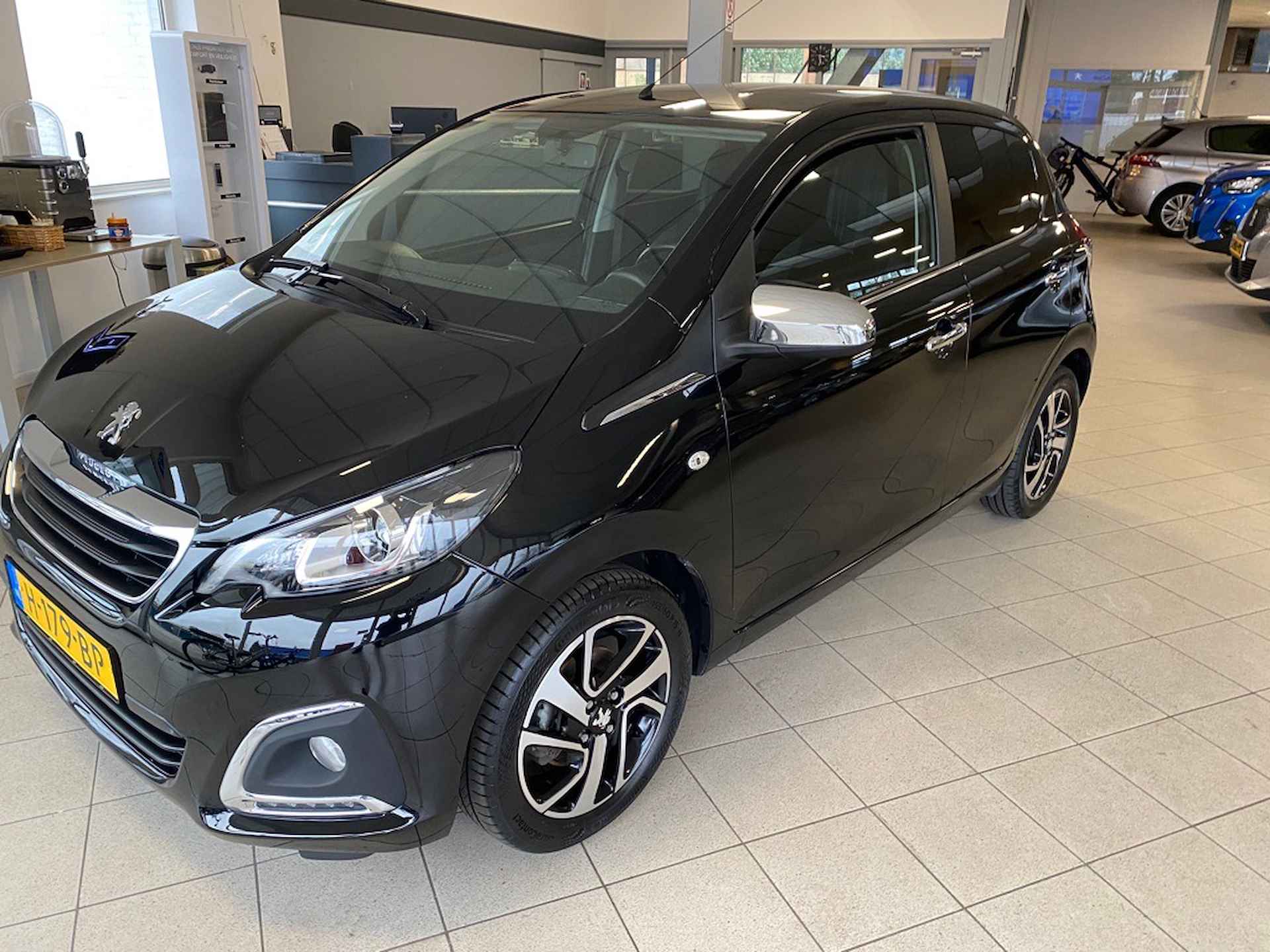 PEUGEOT 108 1.0 e-VTi 72pk 5D Allure - 4/19