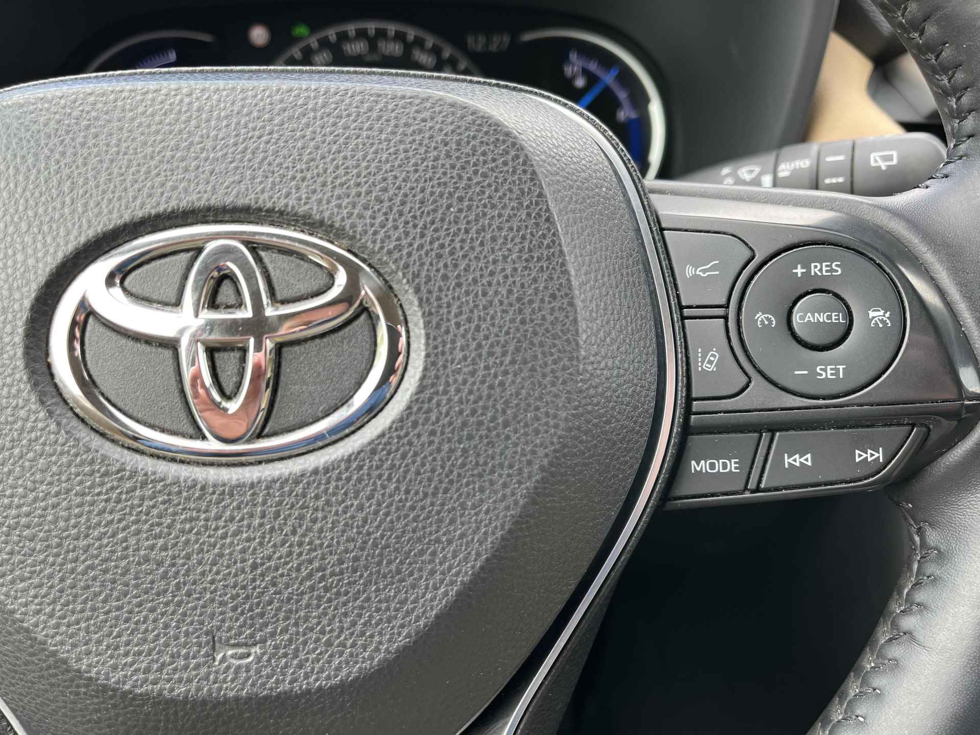 Toyota RAV4 2.5 Hybrid AWD Executive | Trekhaak | Bearlock | Beige lederen bekleding | Eerste eigenaar | - 18/24