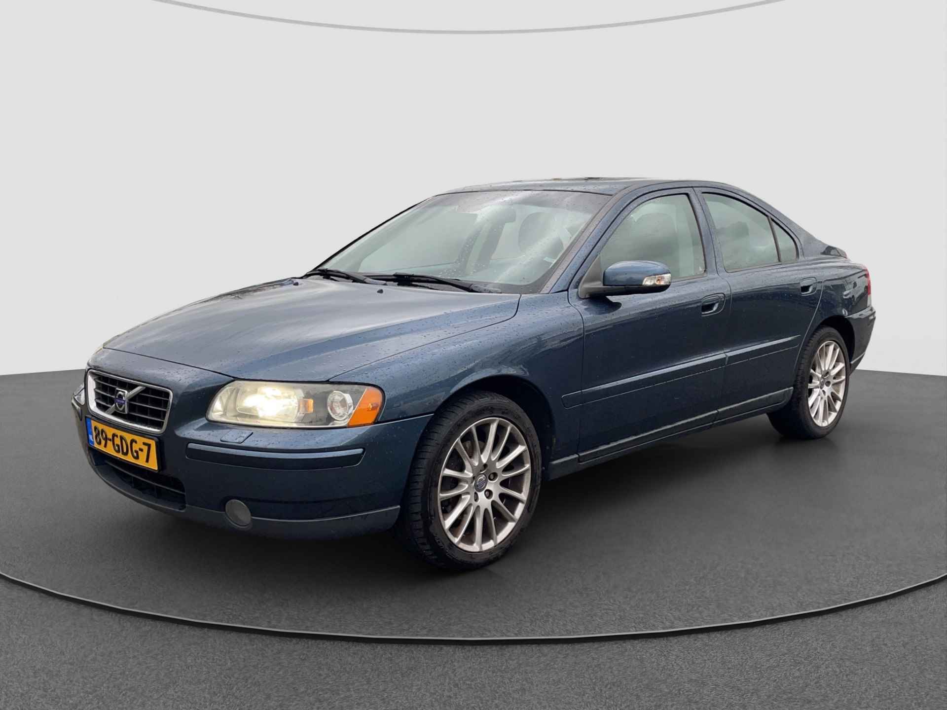 Volvo S60 2.4 Drivers Edition | Youngtimer | Climate | Automaat | APK 06/2025 - 4/29