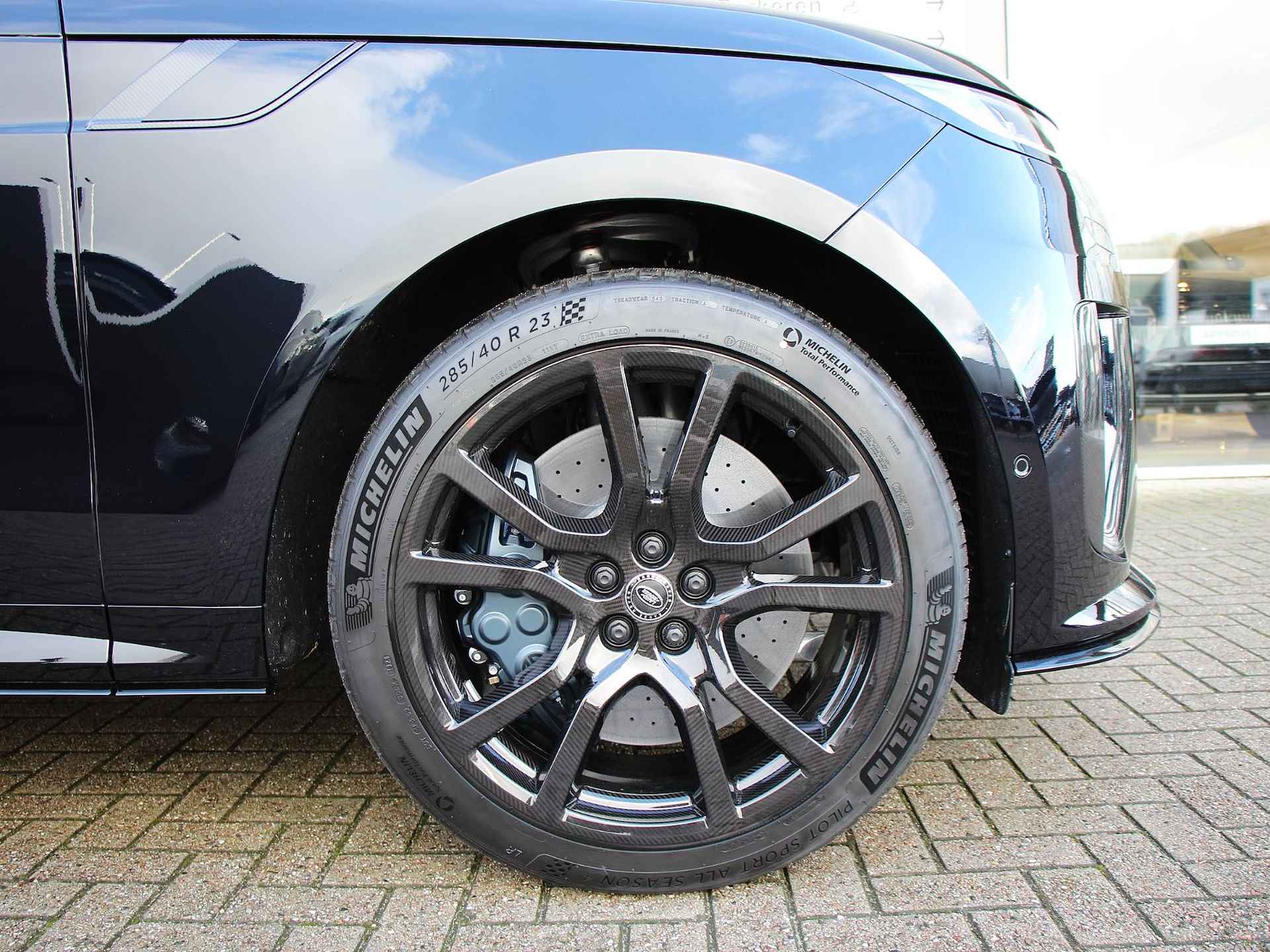 Land Rover Range Rover Sport 4.4 P635 SV Edition Two |Exposed Carbon | Ligurian Black | Body & Soul | *BESCHIKBAAR IN OVERLEG* - 9/39