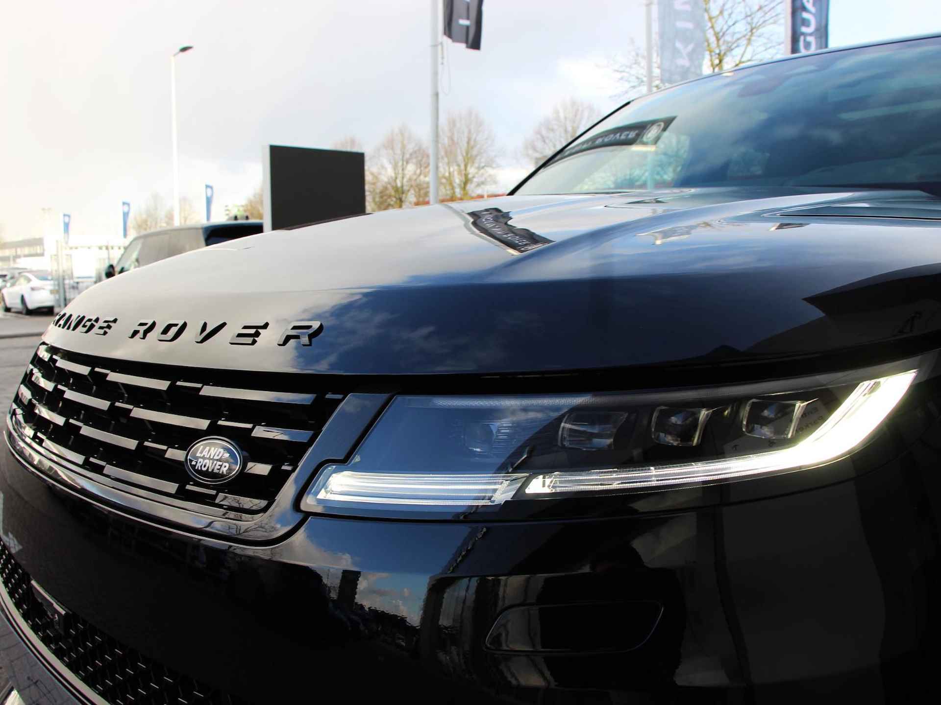 Land Rover Range Rover Sport 4.4 P635 SV Edition Two |Exposed Carbon | Ligurian Black | Body & Soul | *BESCHIKBAAR IN OVERLEG* - 10/39