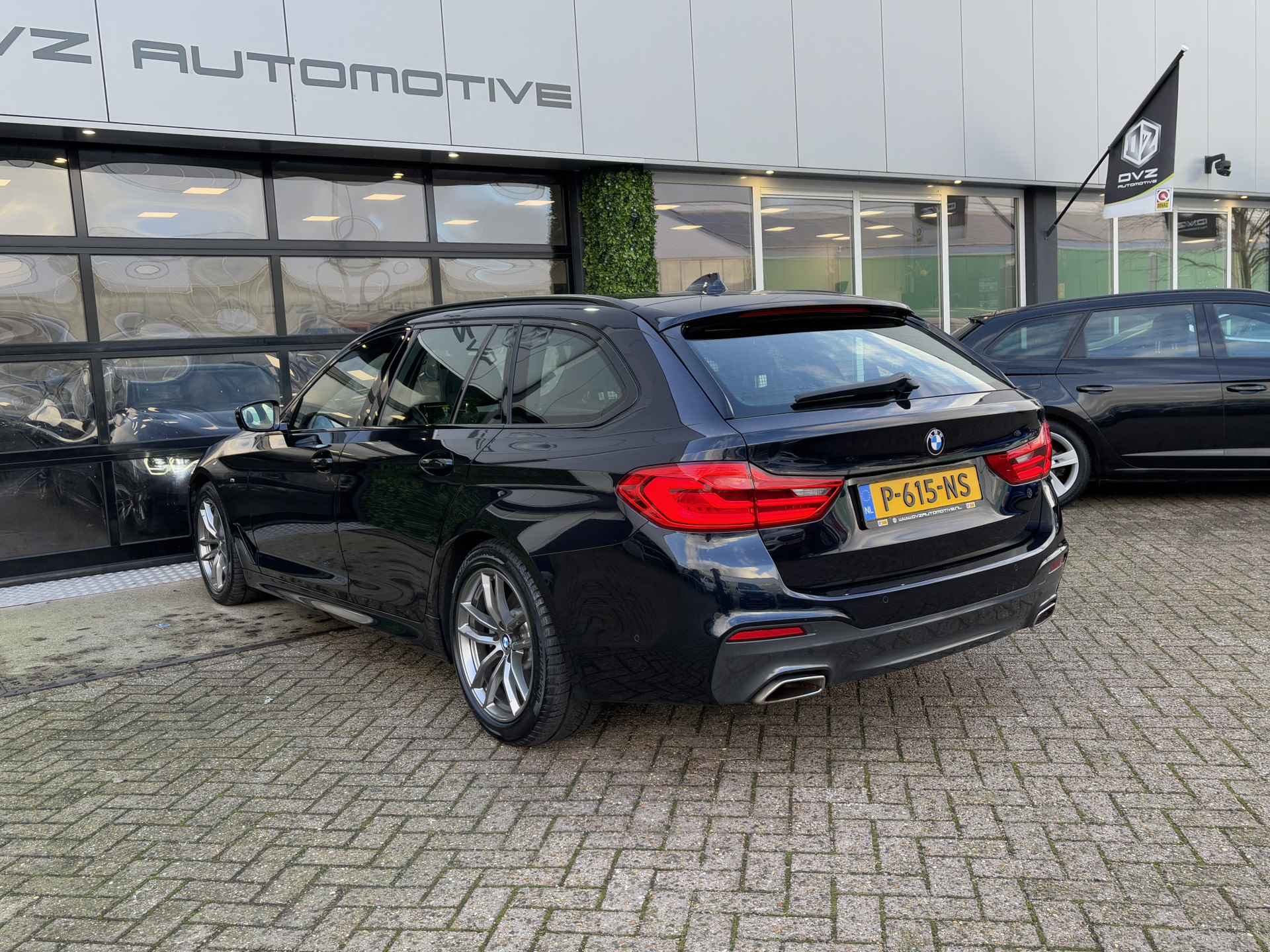 BMW 5 Serie Touring 520d High Executive | M-Sport | Shadow | ACC - 3/44