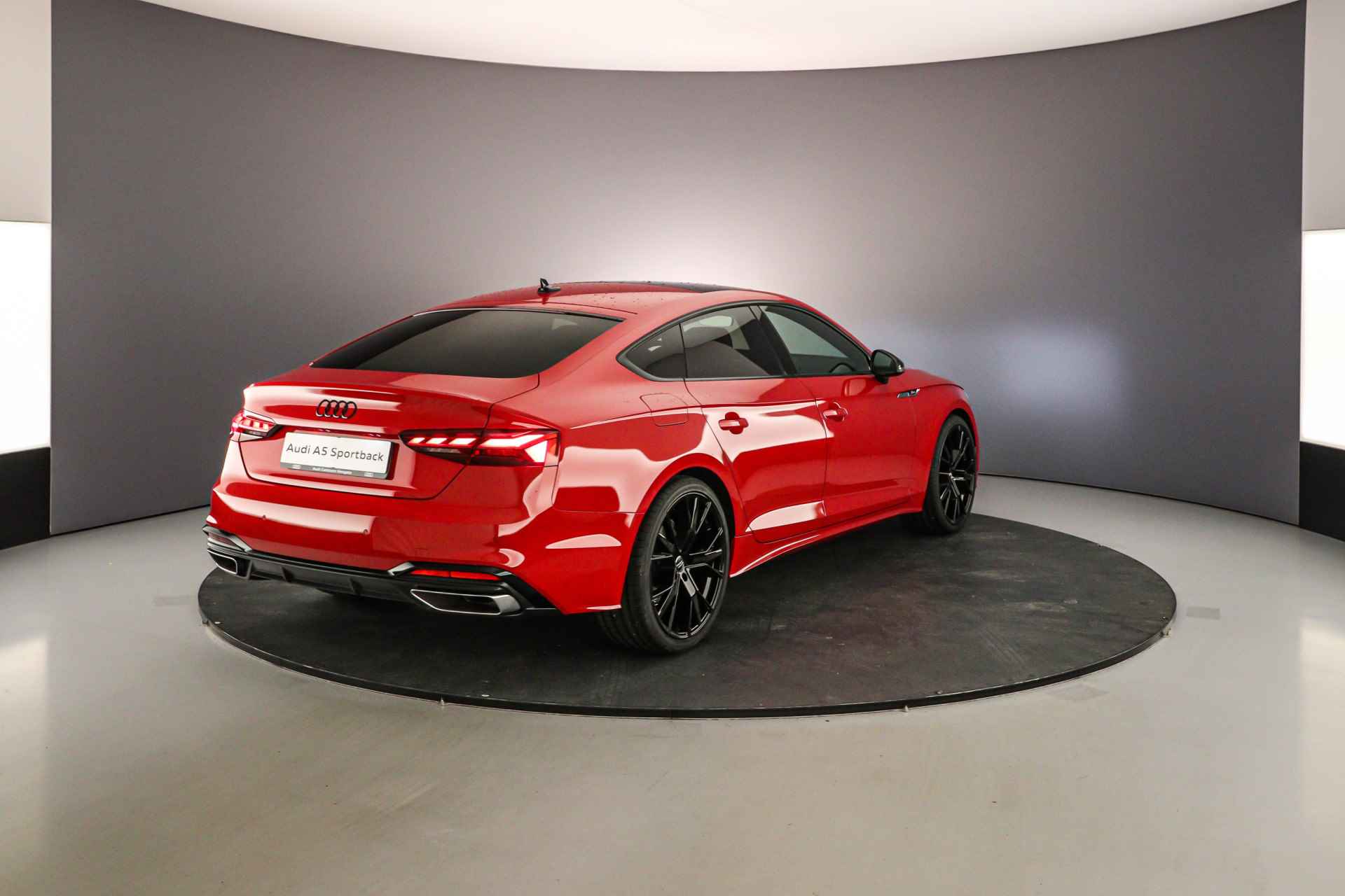 Audi A5 Sportback S edition 35 TFSI 150pk S-tronic panorama dak, 20" LM, matrix LED, zwart optiek pakket - 4/37