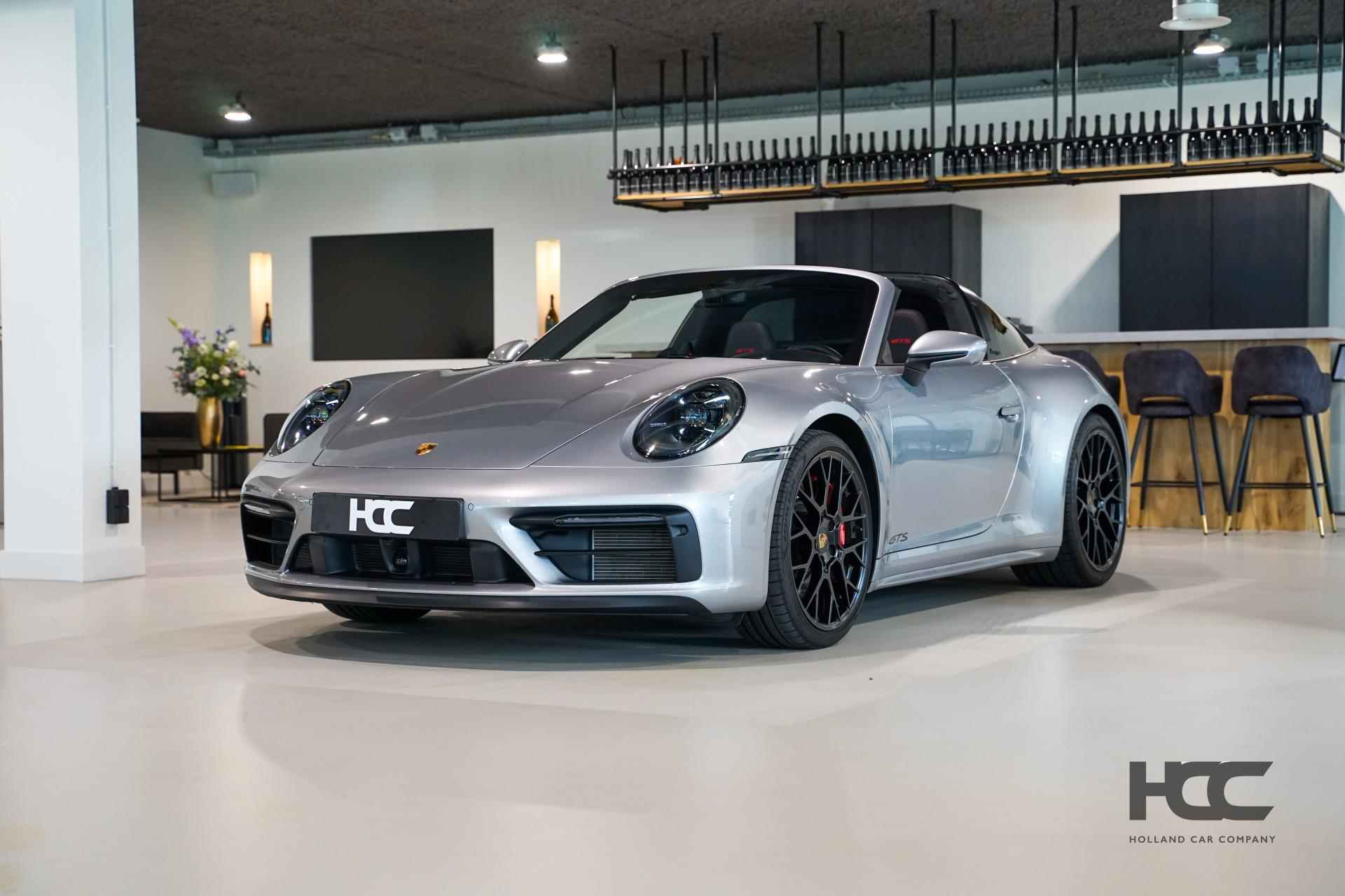 Porsche 911 3.0 Targa 4 GTS | Achterasbesturing | 18-wegs stoelen | Sport Design - 1/51