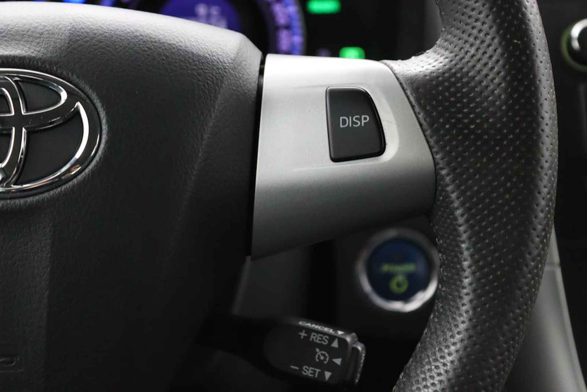 Toyota Auris 1.8 Full Hybrid Aspiration | Cruise Control | Climate Control | Trekhaak | Parkeersensoren Achter | - 18/42
