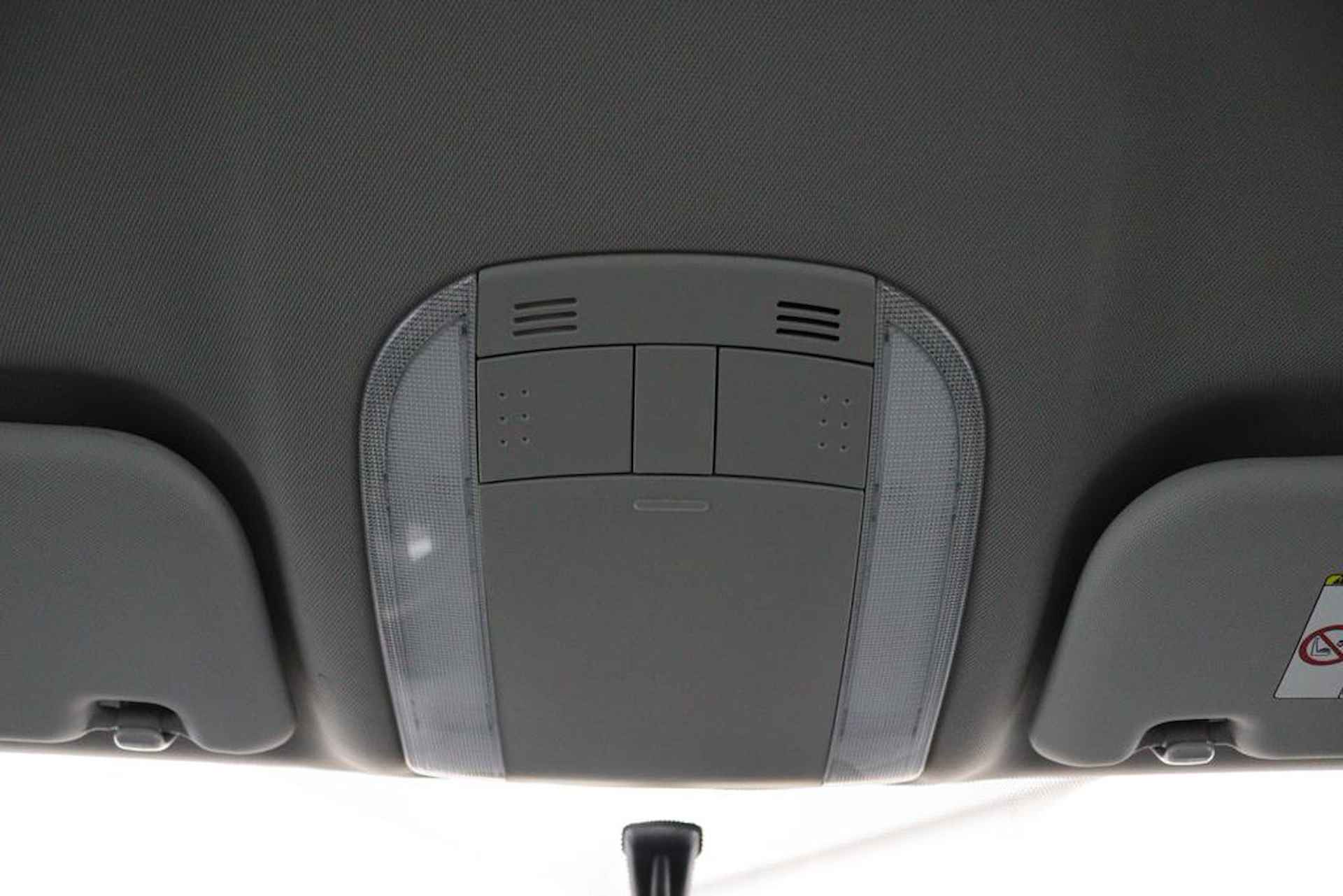 Toyota Auris 1.8 Full Hybrid Aspiration | Cruise Control | Climate Control | Trekhaak | Parkeersensoren Achter | - 32/42