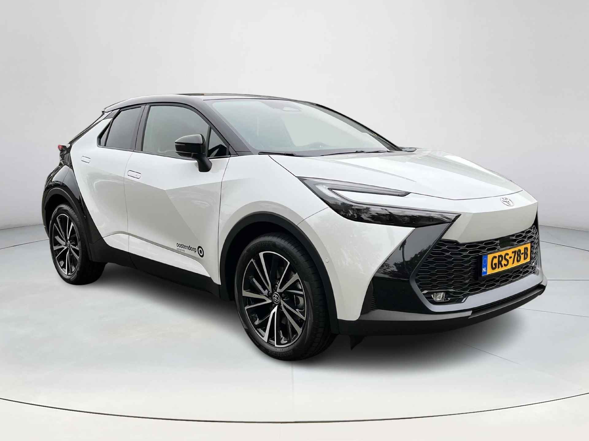 Toyota C-HR 2.0 Plug-in Hybrid 220 Première Edition | Demonstratievoertuig | Pearl White met zwart dak | - 8/29