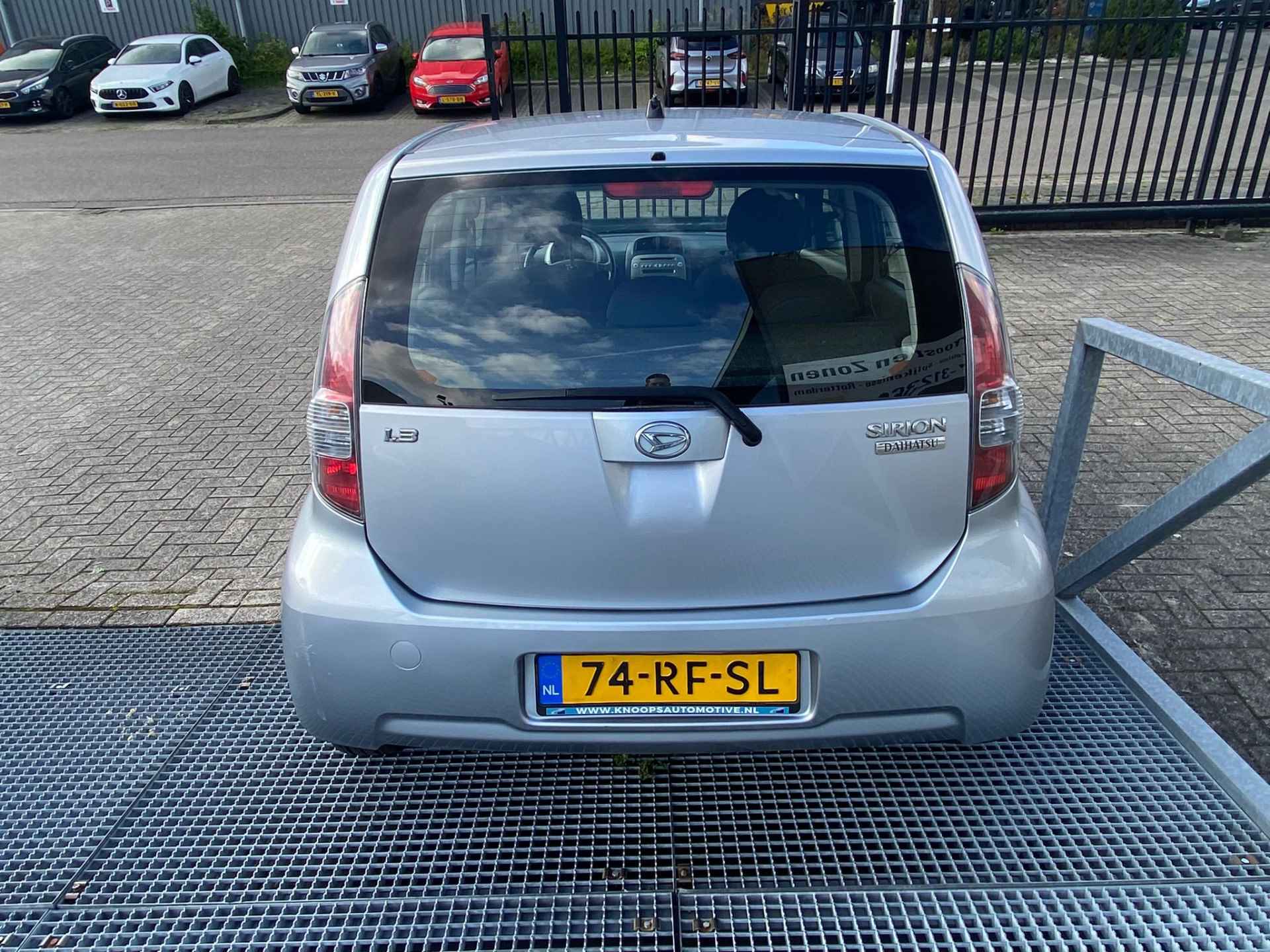 Daihatsu Sirion 2 1.3-16V Comfort Automaat/5-deurs - 6/10