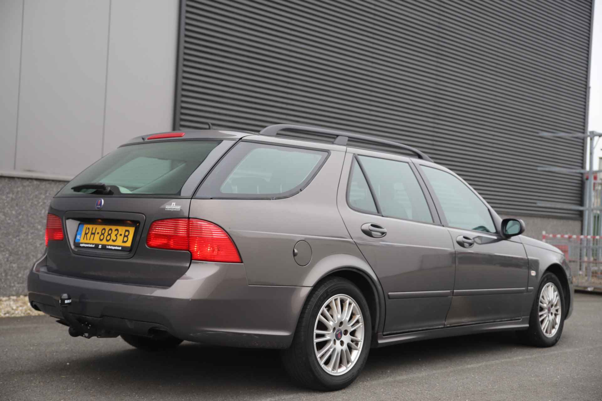 Saab 9-5 Estate 2.0t 150pk Business-Nordic/Cruise/Trekhaak/Nieuwe APK - 6/24