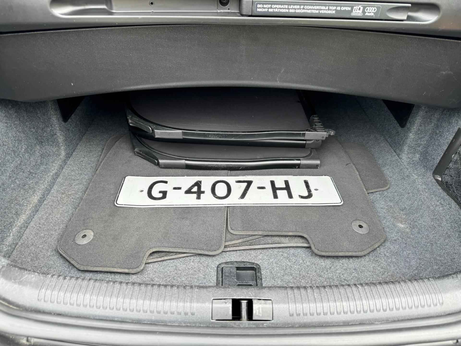 Audi A4 Cabriolet 3.2 FSI quattro 256PK perfect onderhouden en bomvol luxe - 14/40
