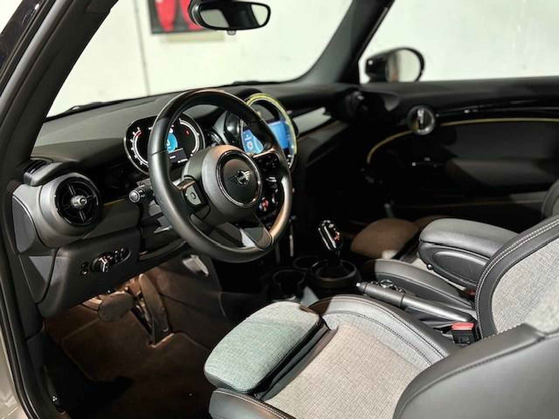 Mini Mini 1.5 Cooper Business Edition | LED | Stoelverwarming | Sportstoelen | Apple Carplay | Keyless | NL Auto | - 6/28