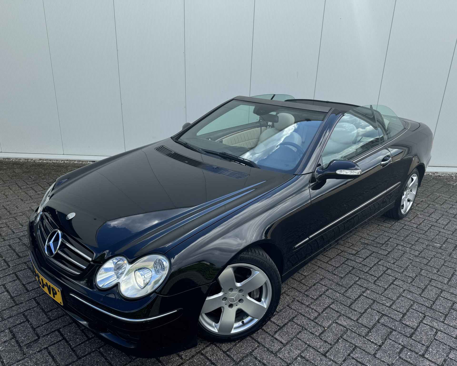 Mercedes-Benz CLK-Klasse 350 V6 Cabrio APK tot 27-08-2025 350 V6 Avantgarde - 1/16