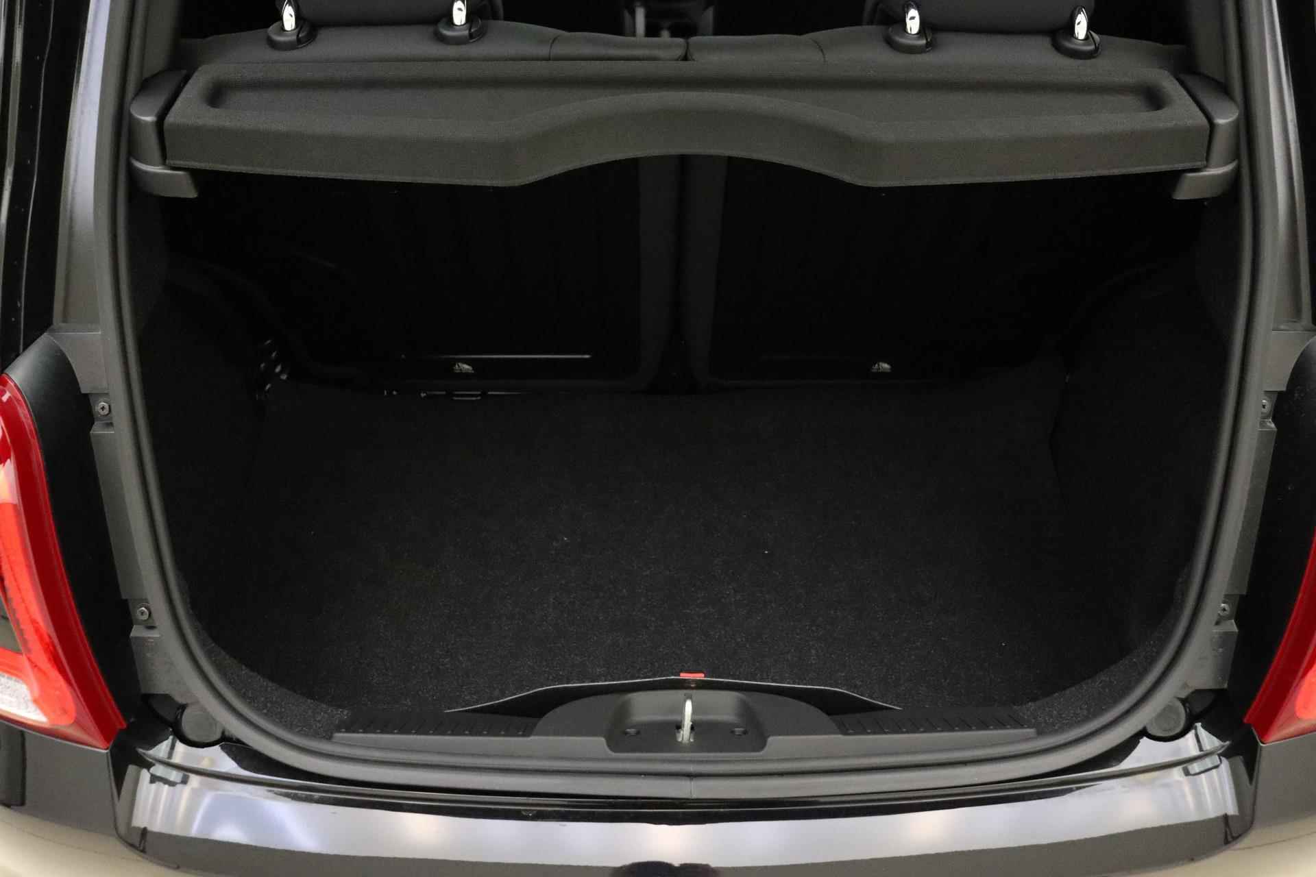 Fiat 500 1.0 Hybrid Dolcevita Finale | Snel leverbaar! | Apple Carplay/Android Auto | Panoramadak | Airco | Lichtmetalen velgen | Parkeersensoren achter | Cruise control - 11/29