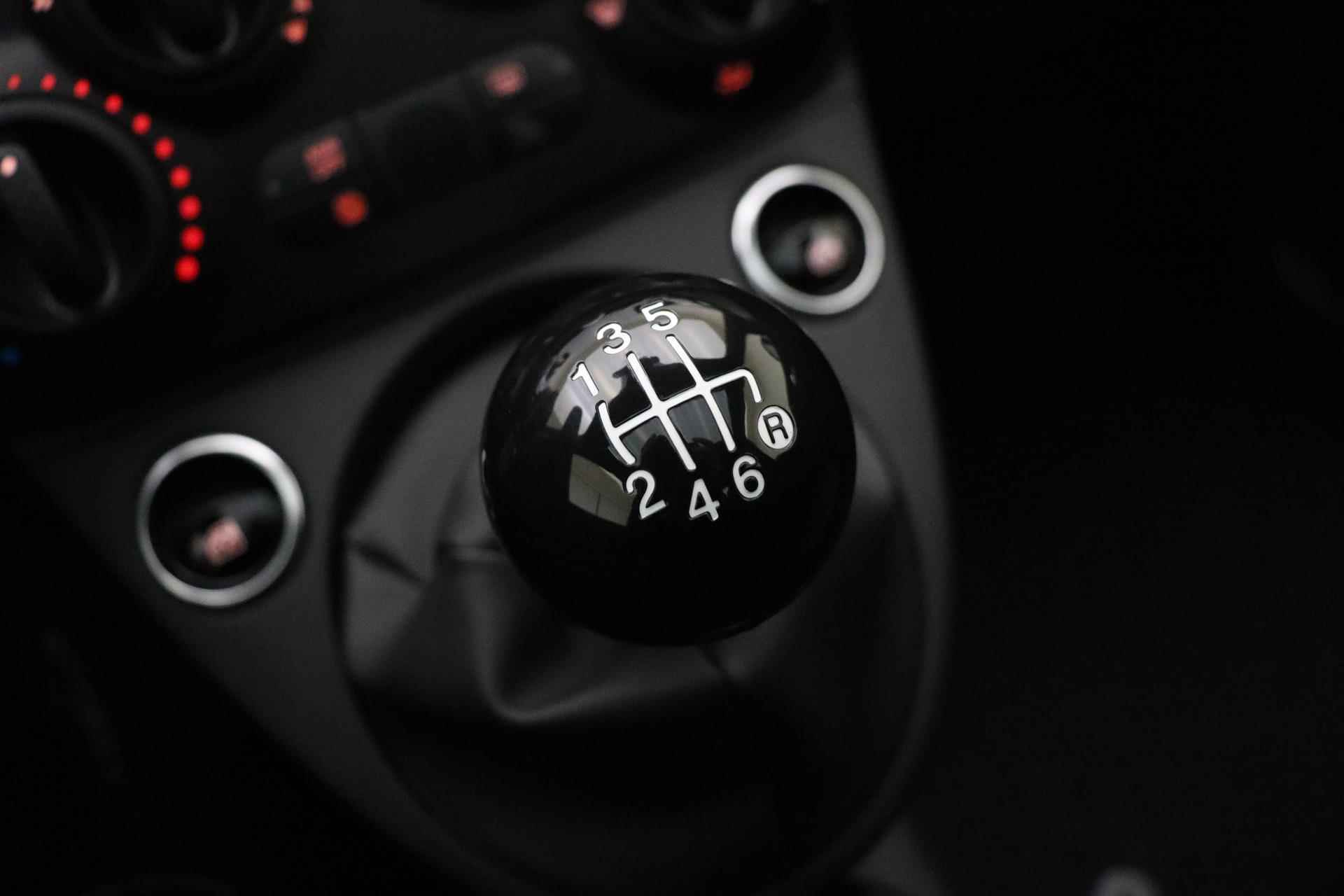 Fiat 500 1.0 Hybrid Dolcevita Finale | Snel leverbaar! | Apple Carplay/Android Auto | Panoramadak | Airco | Lichtmetalen velgen | Parkeersensoren achter | Cruise control - 21/29