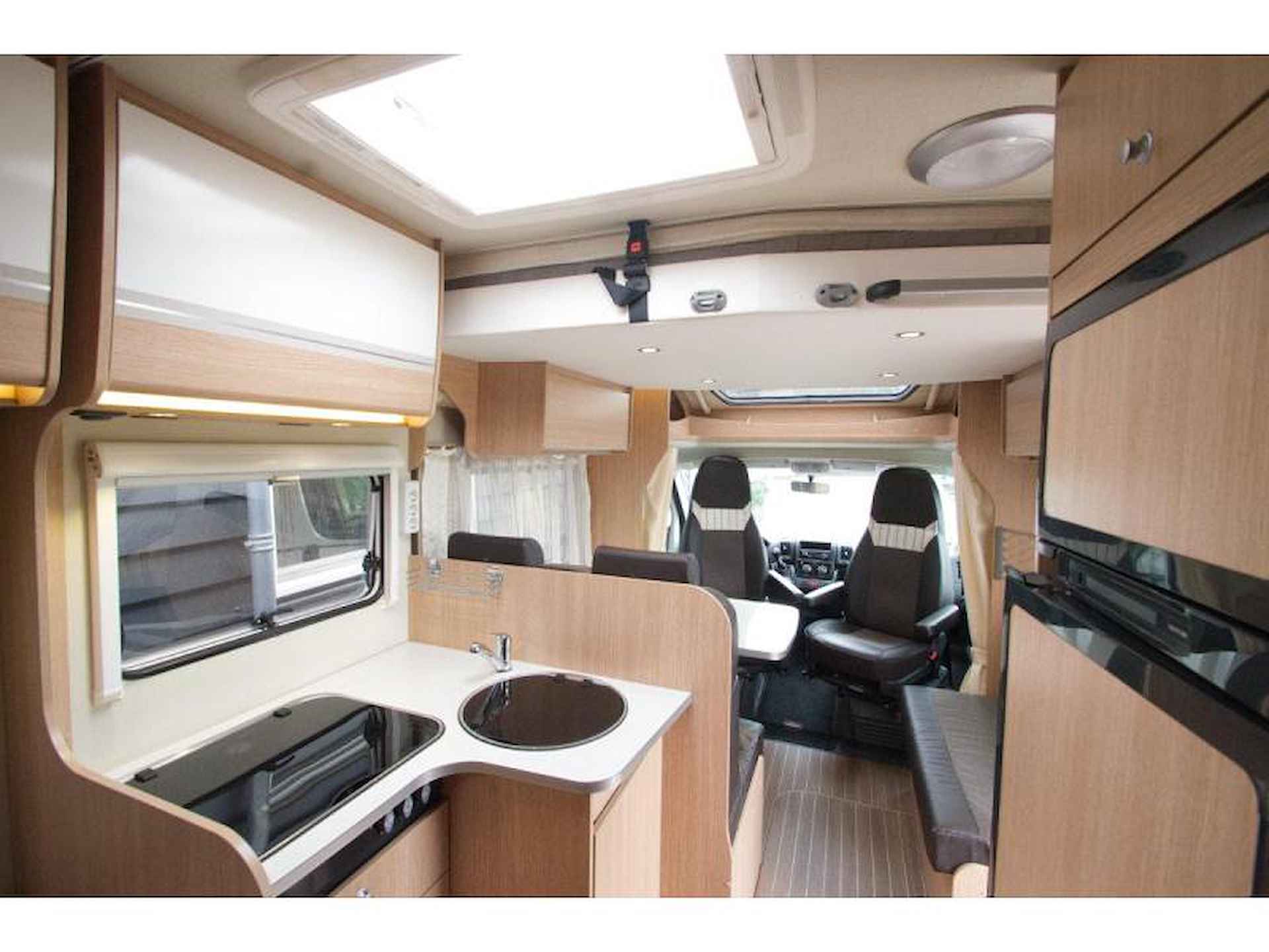 Sunlight T64  halfintegraal camper - 14/20