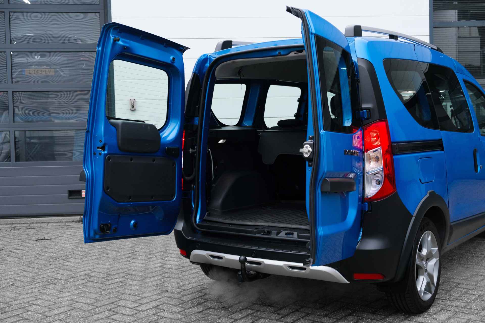 Dacia Dokker 1.2 TCe 115 PK STEPWAY |Trekhaak | Parkeersensoren met camera | NAVI | Cruise controle | incl. Bovag rijklaarpakket met 12 maanden garantie | - 23/43